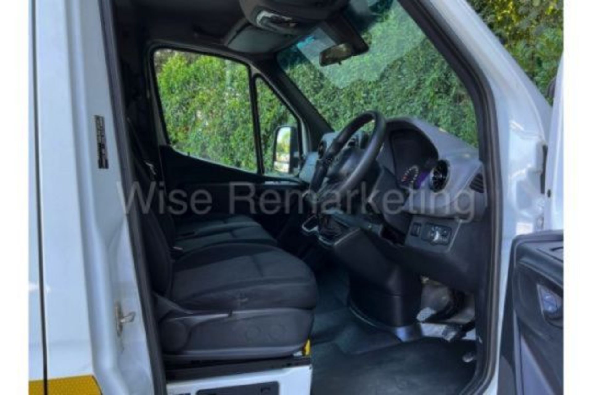 (Reserve Met) Mercedes-Benz Sprinter 314 Cdi *D/Cab Tipper Truck* (2019 New Model) *LOW MILEAGE* - Image 8 of 11