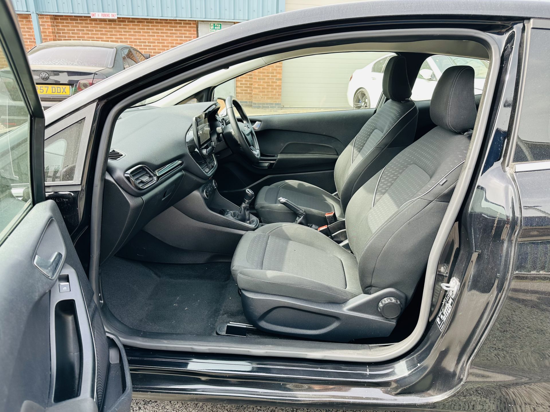 (Reserve met)Ford Fiesta "Zetec" 1.1 TI-VCT (3 Door) 2019 Reg - Only 28K MilesFSH - Black - Air Con - Image 6 of 21
