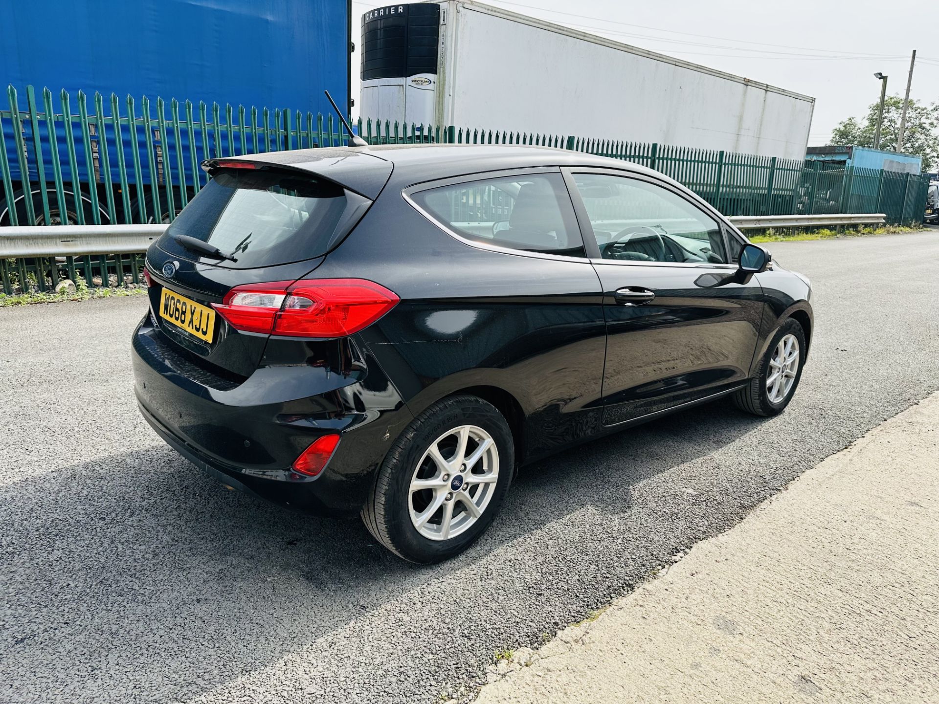 (Reserve met)Ford Fiesta "Zetec" 1.1 TI-VCT (3 Door) 2019 Reg - Only 28K MilesFSH - Black - Air Con - Image 9 of 21