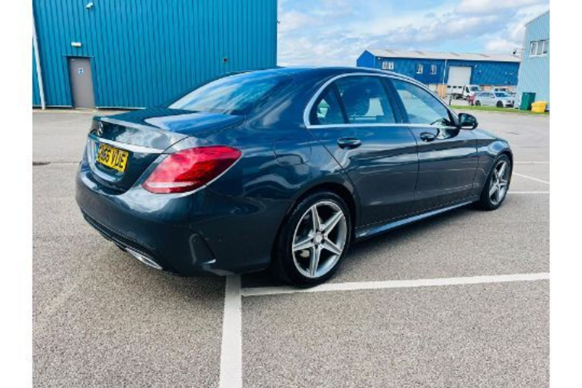 (RESERVE MET)Mercedes C200d "AMG LINE" Saloon "Auto" 2017 Model -Reverse Cam- Air Con Euro 6-NO VAT! - Image 5 of 26