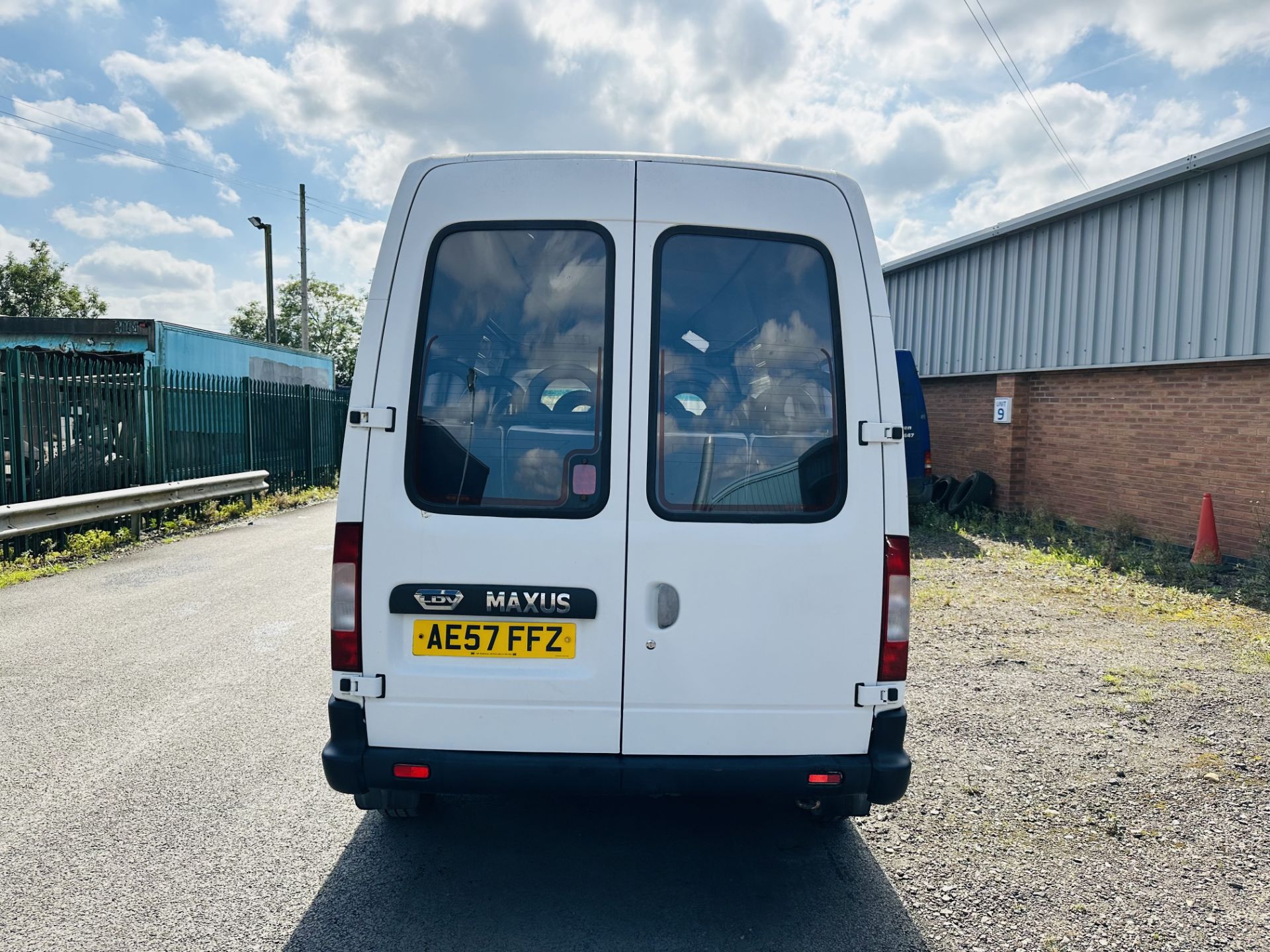 LDV MAXUS 2.5 TURBO DIESEL120 "LWB 17 SEATER MINIBUS" 2008 Reg - Low Miles - - Image 8 of 19