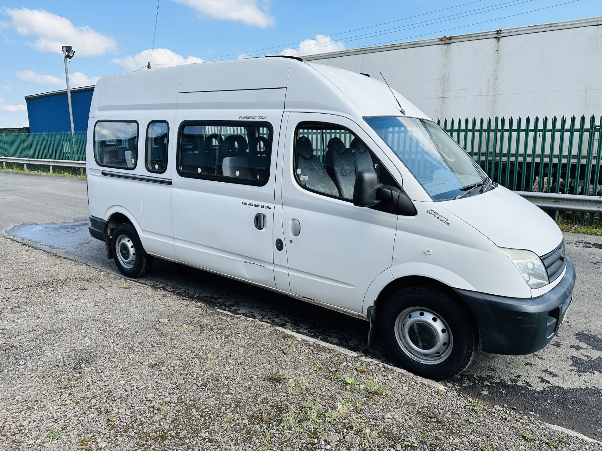 LDV MAXUS 2.5 TURBO DIESEL120 "LWB 17 SEATER MINIBUS" 2008 Reg - Low Miles -