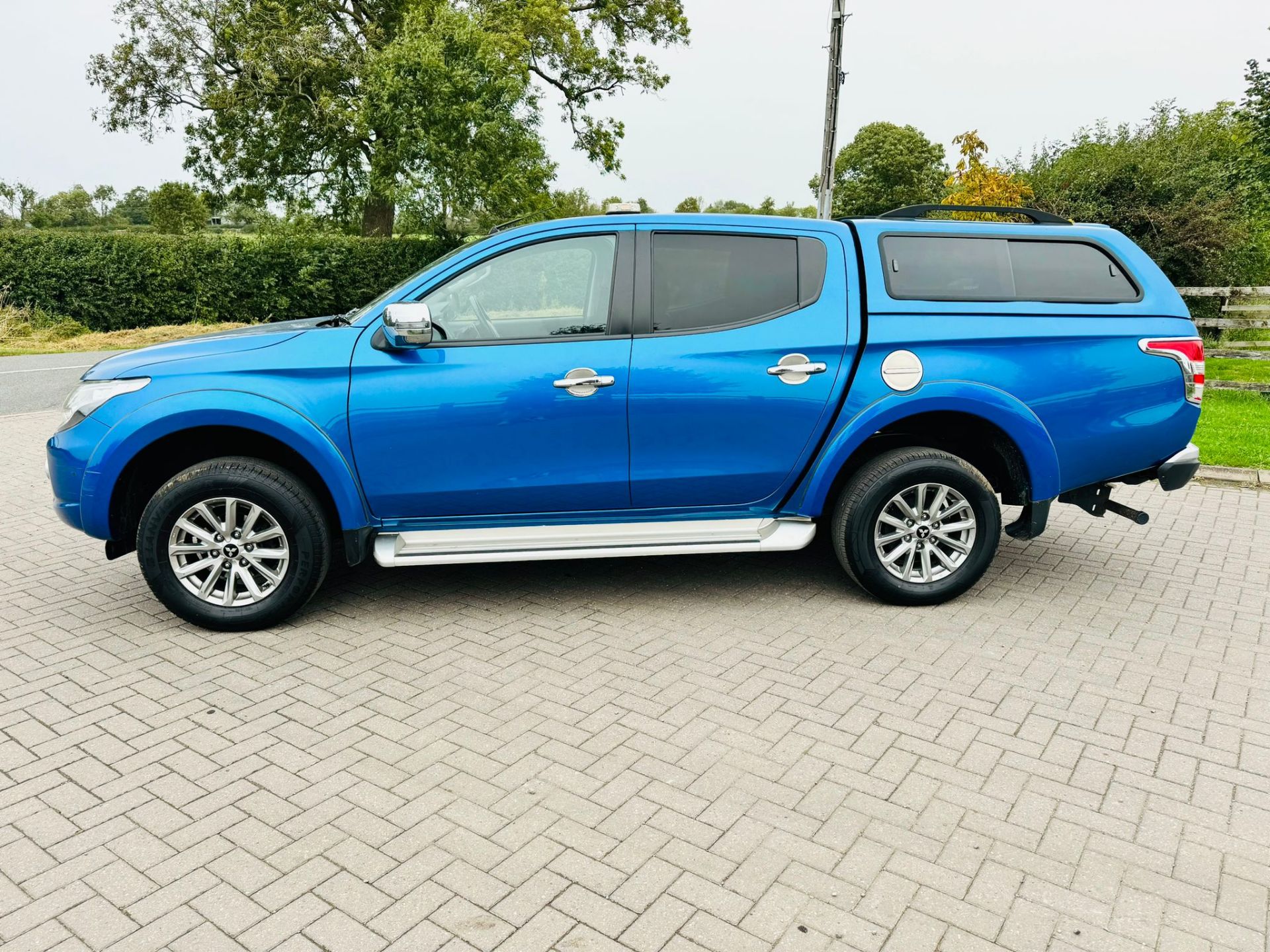 Mitsubishi L200 "Barbarian" 2.4DI-D "Auto" (178) Double Cab - 2019 Model - Leather - Sat Nav - MEGA! - Image 4 of 30