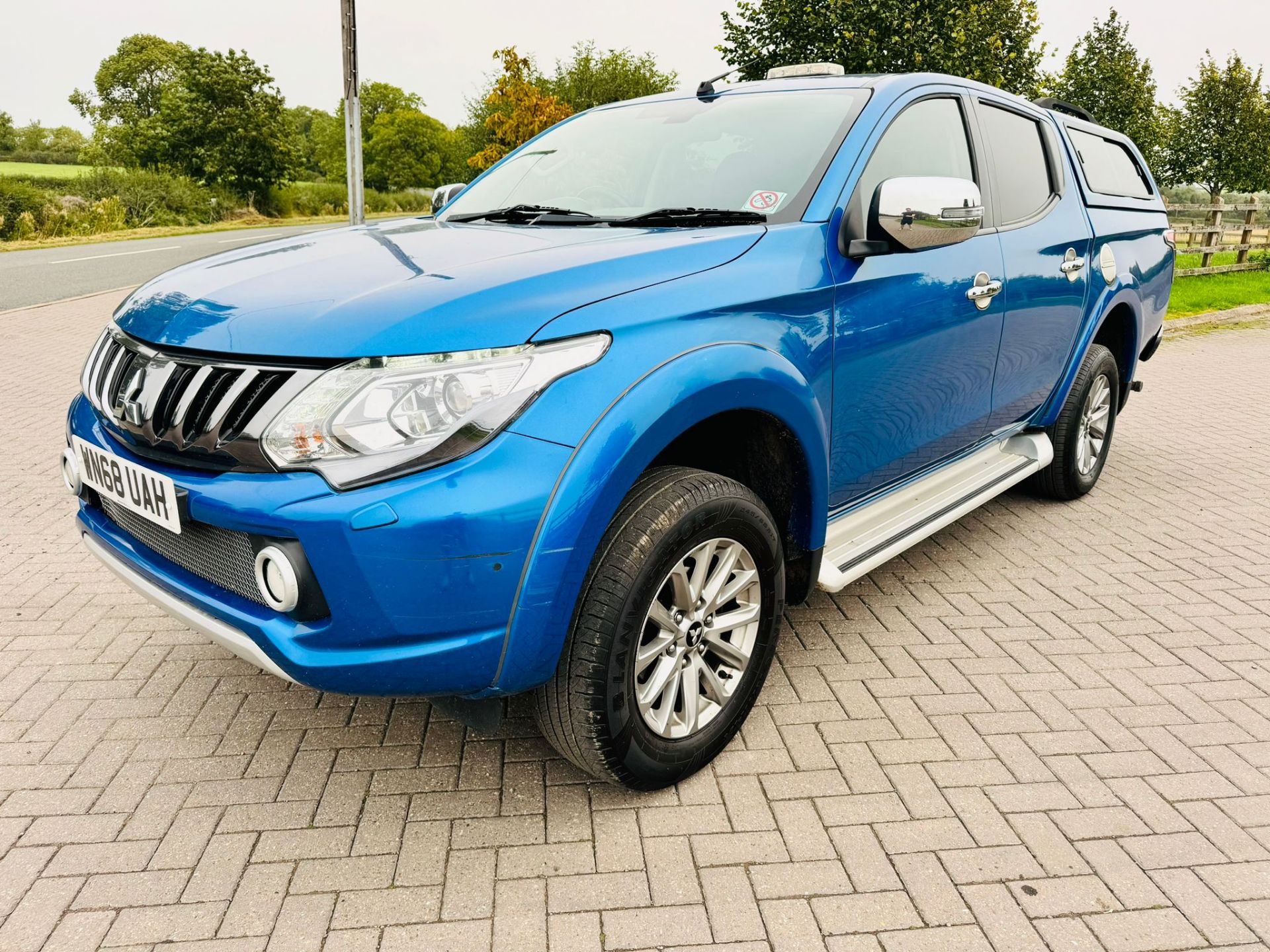 Mitsubishi L200 "Barbarian" 2.4DI-D "Auto" (178) Double Cab - 2019 Model - Leather - Sat Nav - MEGA! - Image 5 of 30