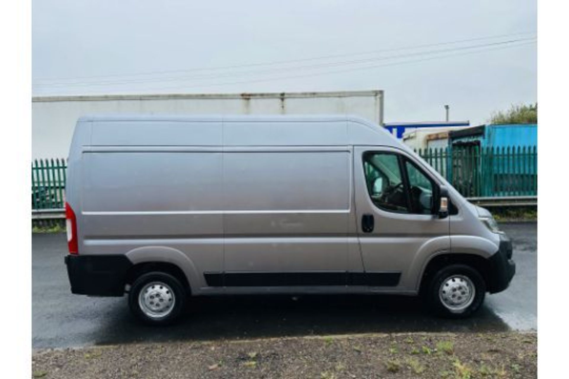 (RESERVE MET)Citroen Relay 2.2 BlueHdi Enterprise (2022 Model) 1 Owner - Sat Nav - Air Con - Cruise - Image 11 of 25