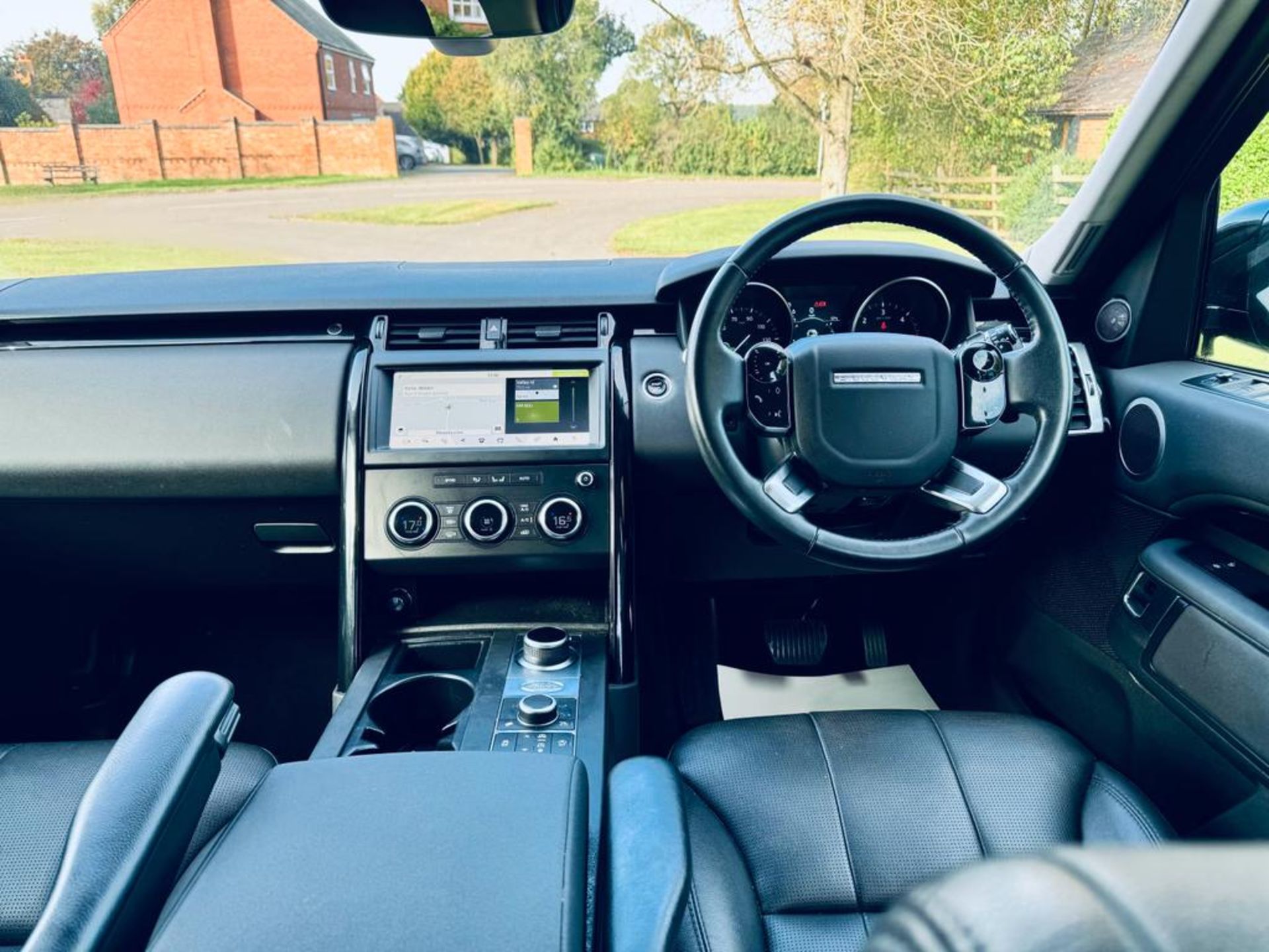 (RESERVE MET)Land Rover Discovery (7 Seater) SE Black "Auto" Diesel - 19 Reg - Only 43000 Miles Fsh - Image 12 of 38