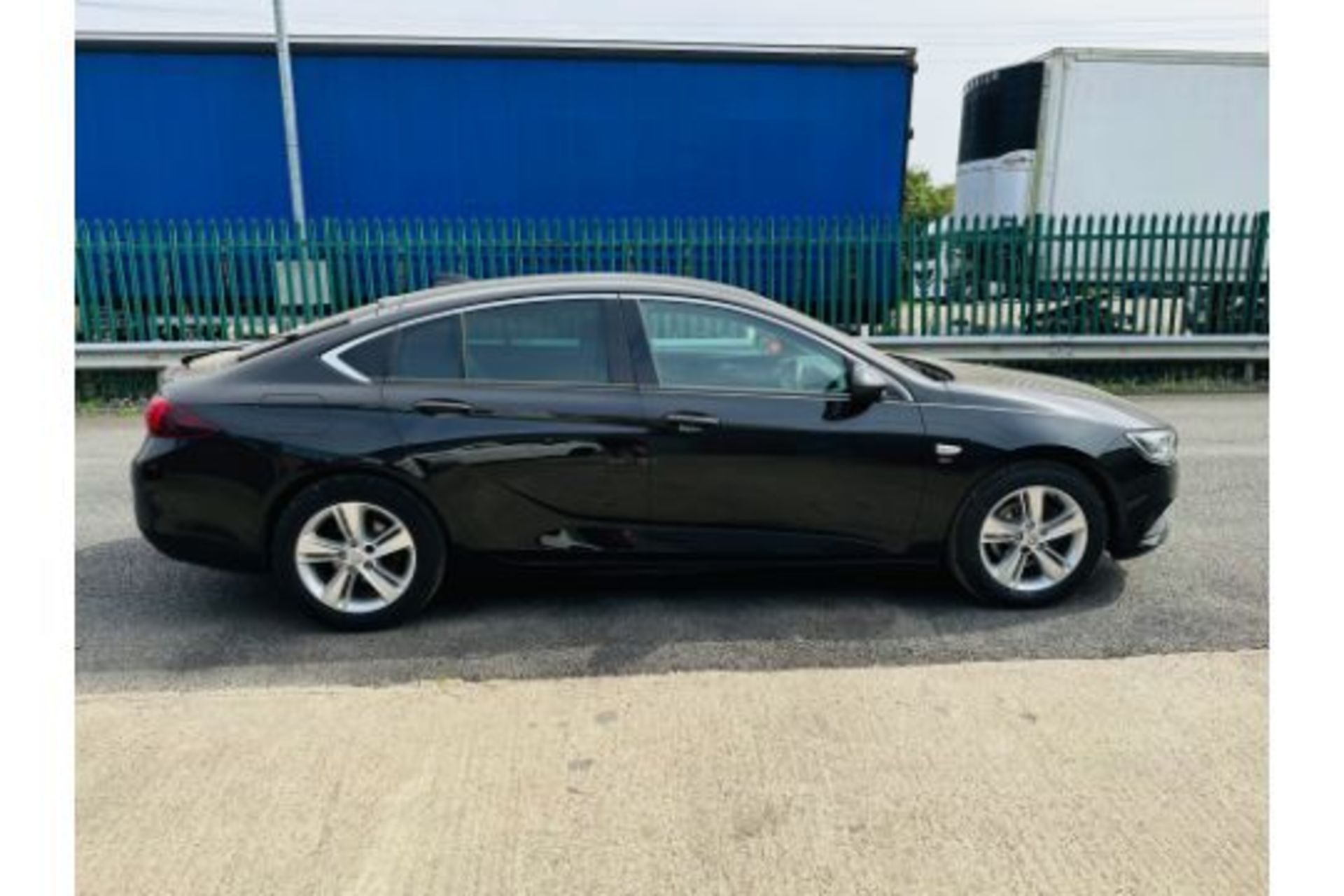 (RESERVE MET)Vauxhall Insignia 1.6td SRI Ecotec (2019 Model) Sat Nav - 1 Owner FSH - Euro 6 (No Vat) - Image 9 of 27