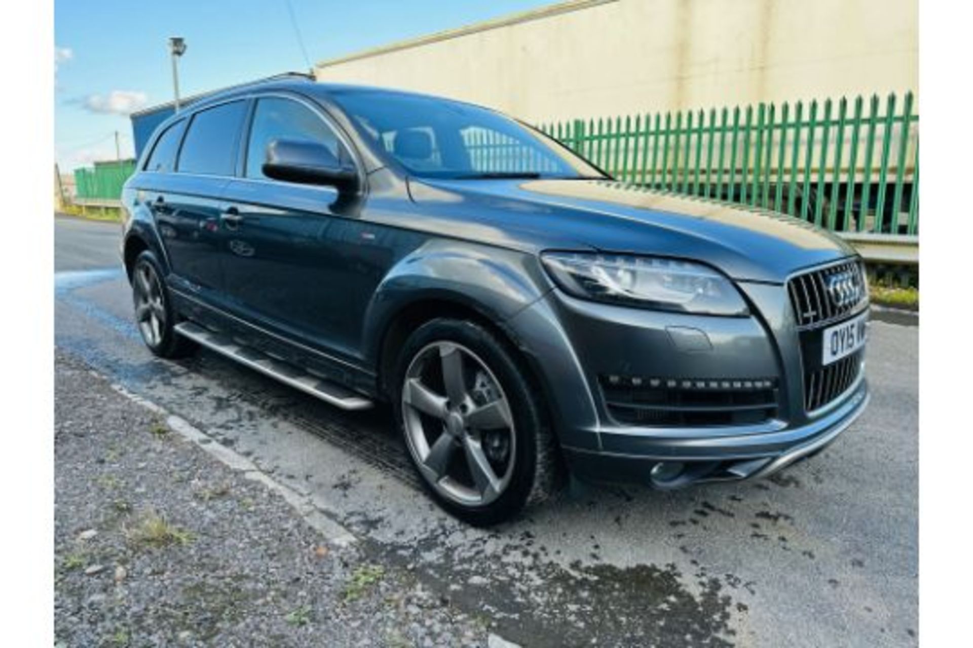 Audi Q7 3.0TDI Quattro S Line "STYLE EDITION" Auto (7 Seats) -2015 15Reg -Sat Nav - Reversing camera - Image 3 of 36