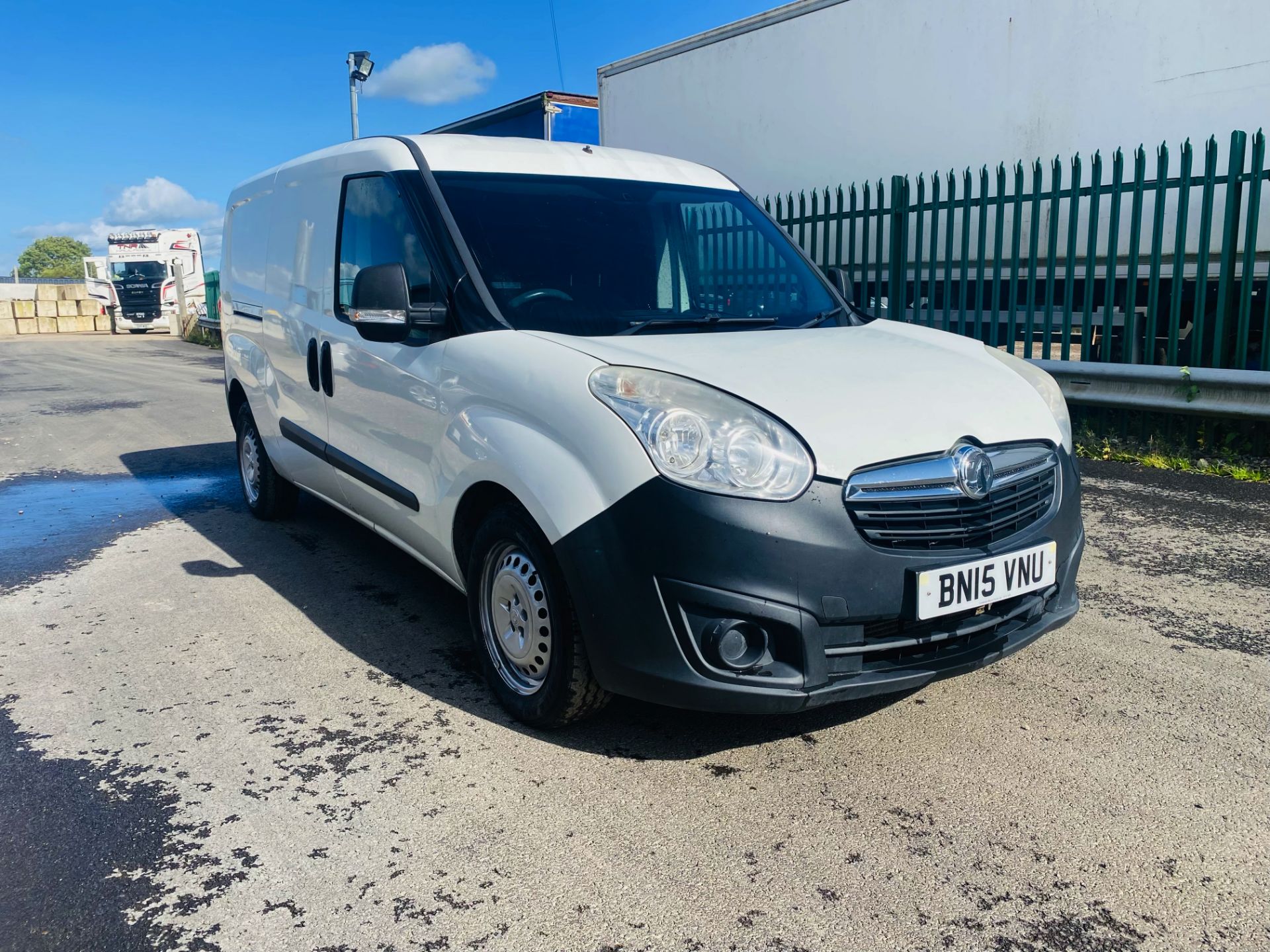 VAUXHALL COMBO 1.6 CDTI PANEL VAN - LWB - TWIN SIDE LOADING DOORS - 15 REG NO VAT!!! - Image 2 of 25