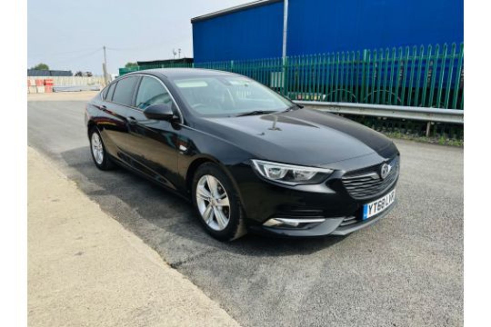 (RESERVE MET)Vauxhall Insignia 1.6td SRI Ecotec (2019 Model) Sat Nav - 1 Owner FSH - Euro 6 (No Vat)