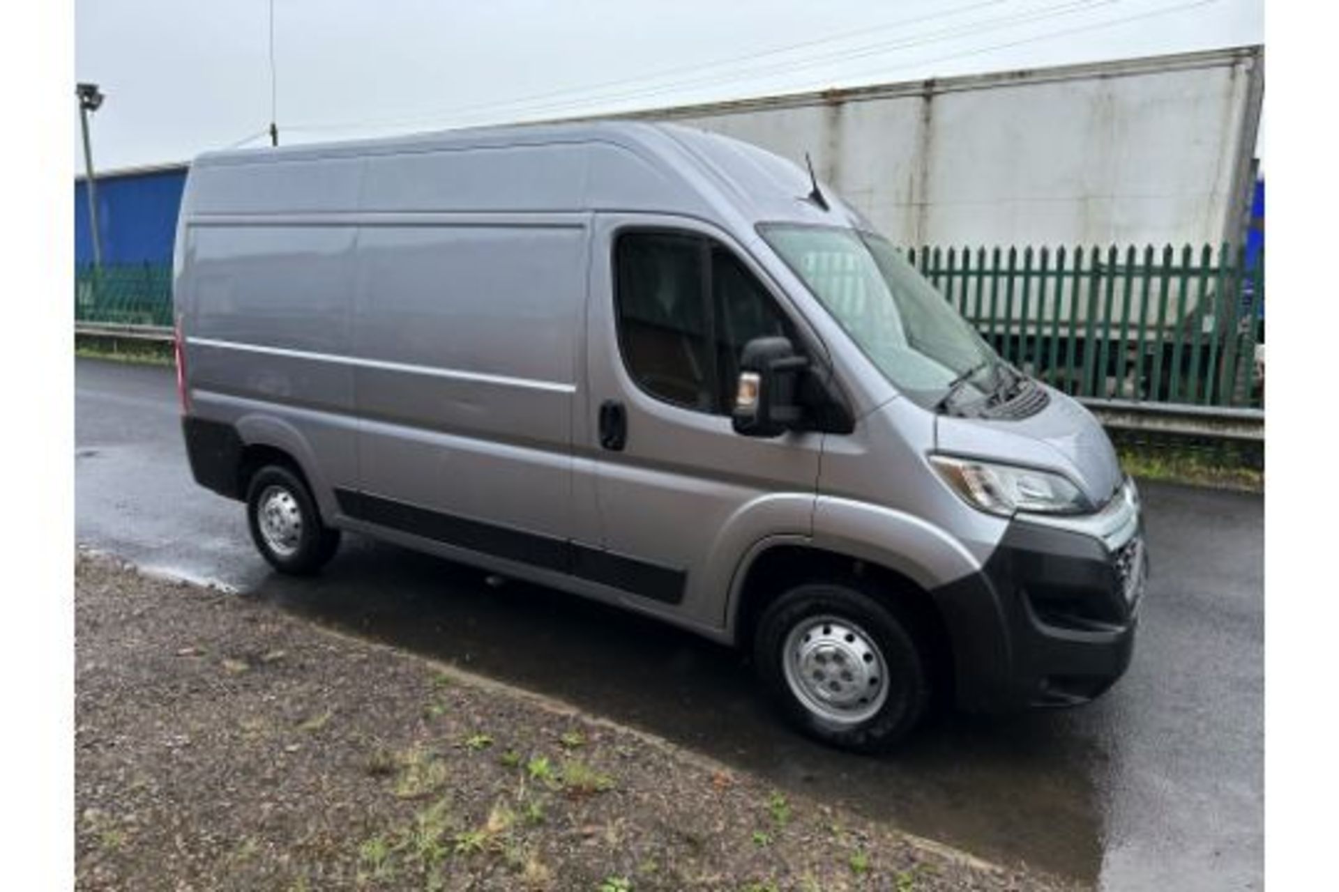 (RESERVE MET)Citroen Relay 2.2 BlueHdi Enterprise (2022 Model) 1 Owner - Sat Nav - Air Con - Cruise - Image 7 of 25