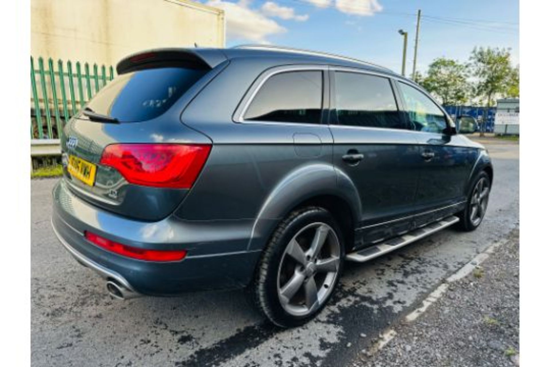 Audi Q7 3.0TDI Quattro S Line "STYLE EDITION" Auto (7 Seats) -2015 15Reg -Sat Nav - Reversing camera - Image 11 of 36