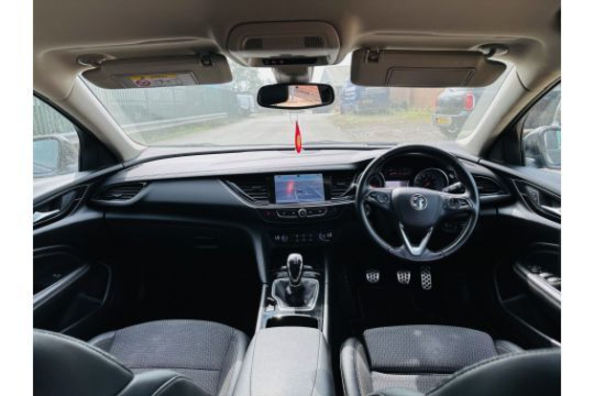 (RESERVE MET)Vauxhall Insignia 1.6td SRI Ecotec (2019 Model) Sat Nav - 1 Owner FSH - Euro 6 (No Vat) - Image 12 of 27