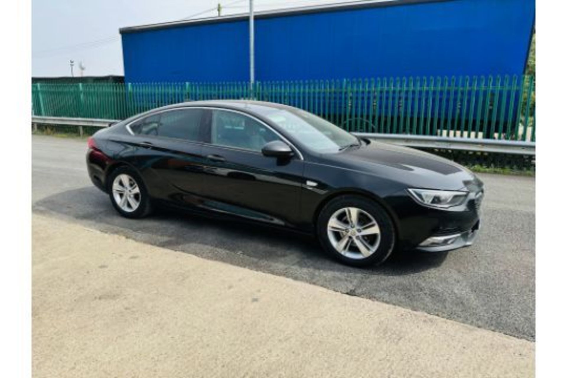 (RESERVE MET)Vauxhall Insignia 1.6td SRI Ecotec (2019 Model) Sat Nav - 1 Owner FSH - Euro 6 (No Vat) - Image 2 of 27