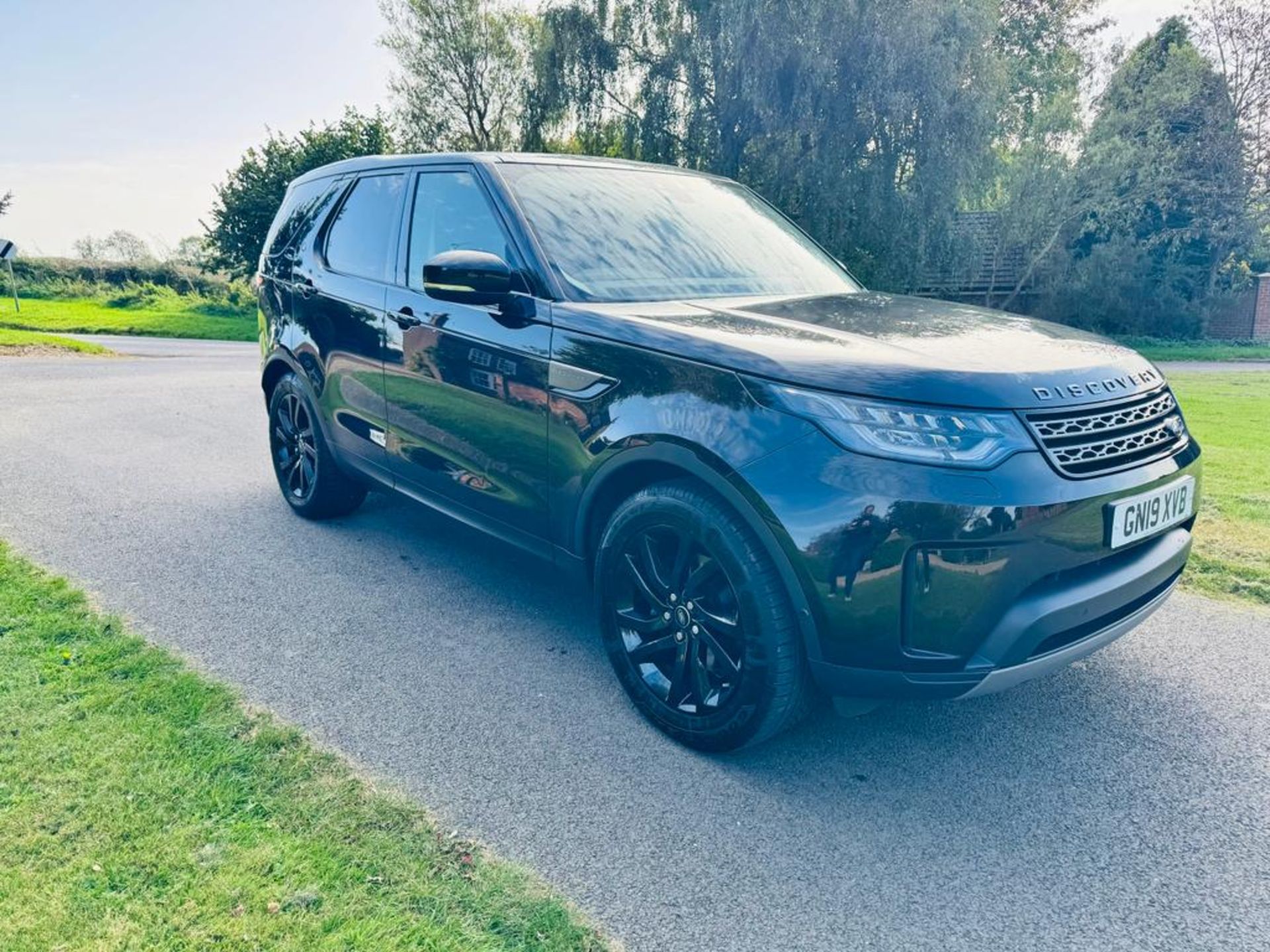 (RESERVE MET)Land Rover Discovery (7 Seater) SE Black "Auto" Diesel - 19 Reg - Only 43000 Miles Fsh - Image 3 of 38