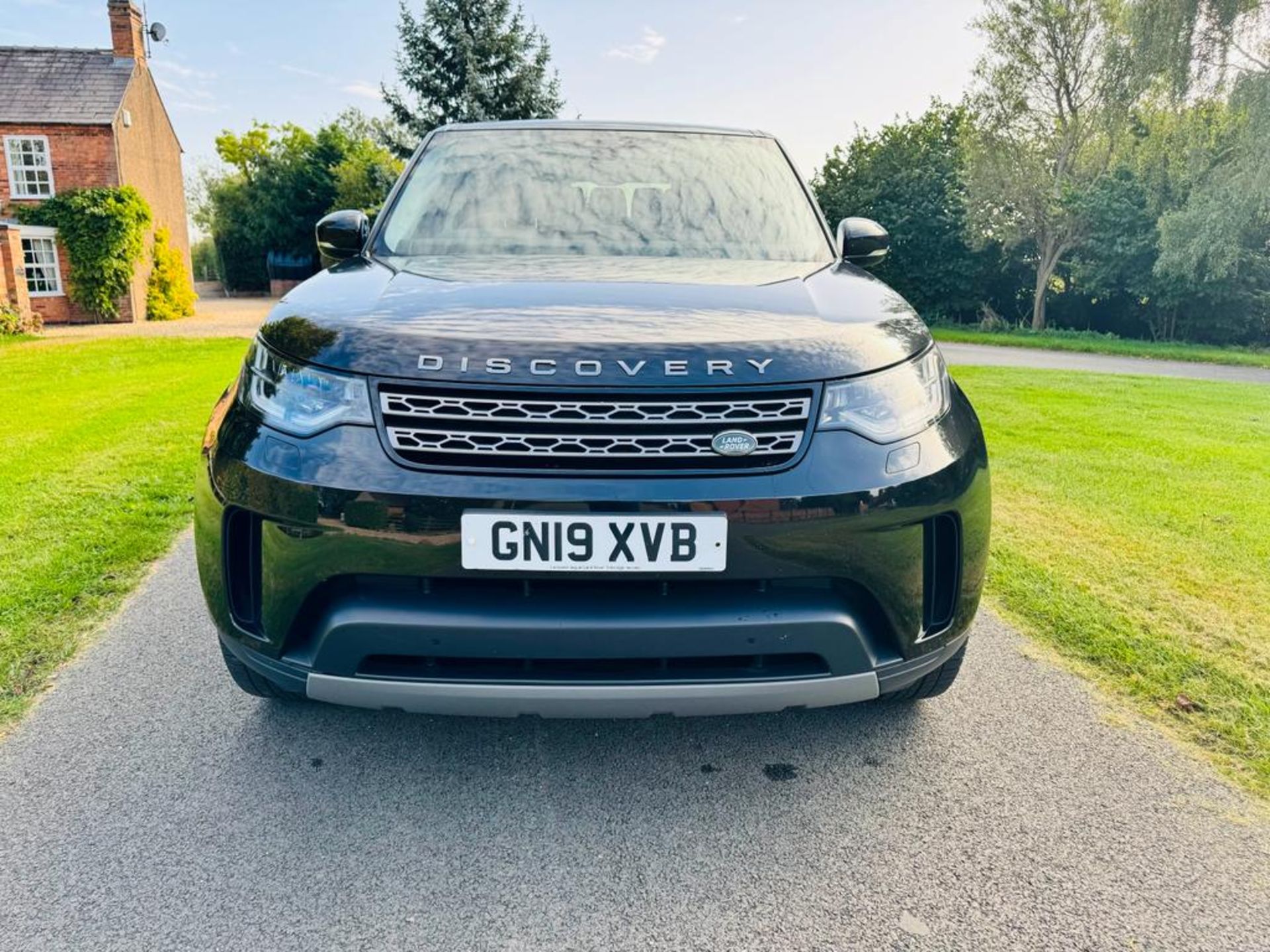 (RESERVE MET)Land Rover Discovery (7 Seater) SE Black "Auto" Diesel - 19 Reg - Only 43000 Miles Fsh - Image 2 of 38