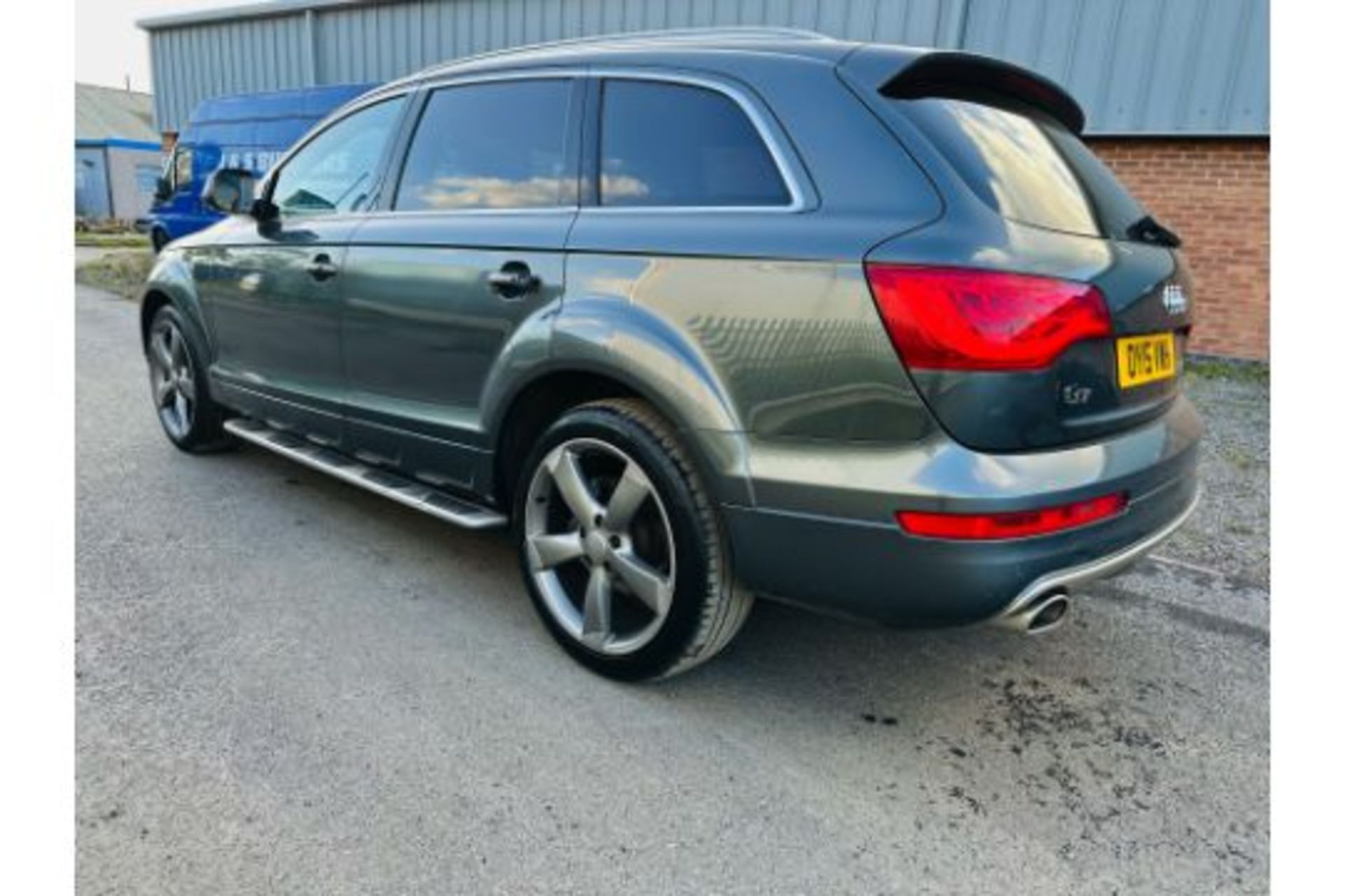 Audi Q7 3.0TDI Quattro S Line "STYLE EDITION" Auto (7 Seats) -2015 15Reg -Sat Nav - Reversing camera - Image 8 of 36