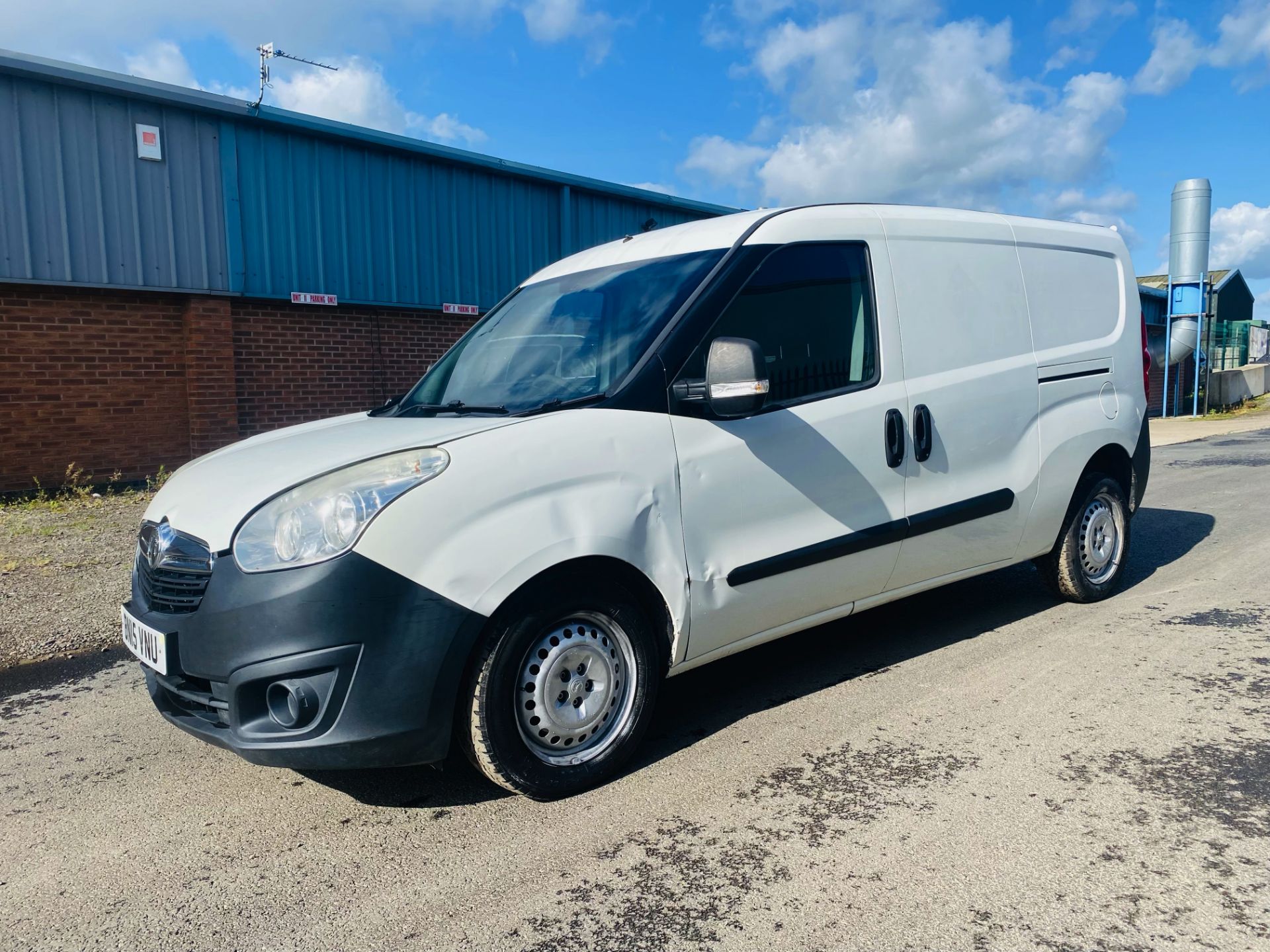 VAUXHALL COMBO 1.6 CDTI PANEL VAN - LWB - TWIN SIDE LOADING DOORS - 15 REG NO VAT!!! - Image 5 of 25