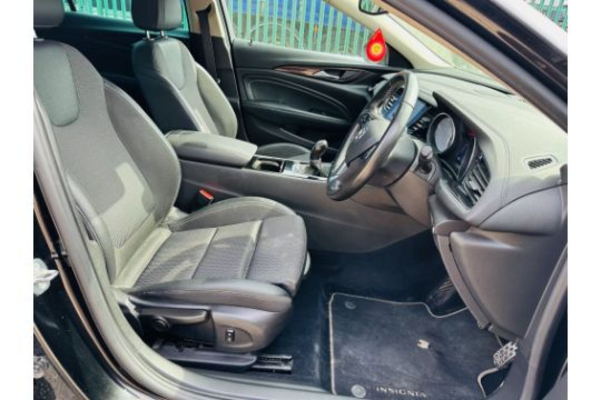 (RESERVE MET)Vauxhall Insignia 1.6td SRI Ecotec (2019 Model) Sat Nav - 1 Owner FSH - Euro 6 (No Vat) - Image 10 of 27