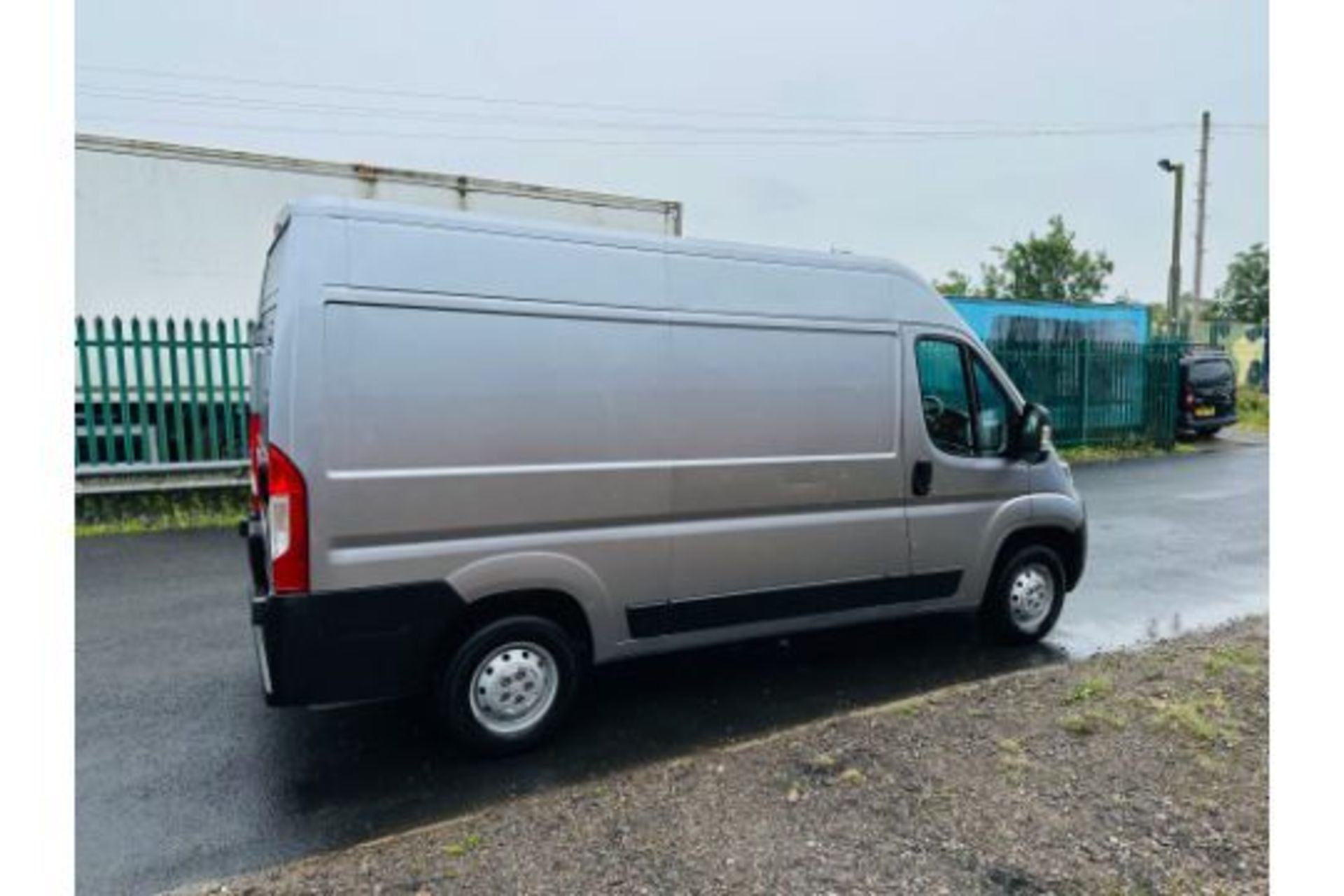 (RESERVE MET)Citroen Relay 2.2 BlueHdi Enterprise (2022 Model) 1 Owner - Sat Nav - Air Con - Cruise - Image 10 of 25