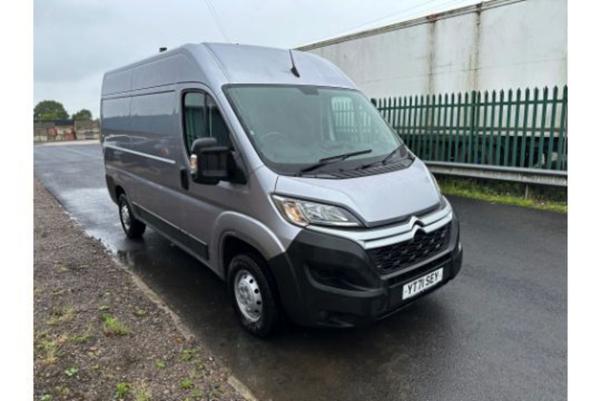 (RESERVE MET)Citroen Relay 2.2 BlueHdi Enterprise (2022 Model) 1 Owner - Sat Nav - Air Con - Cruise - Image 5 of 25