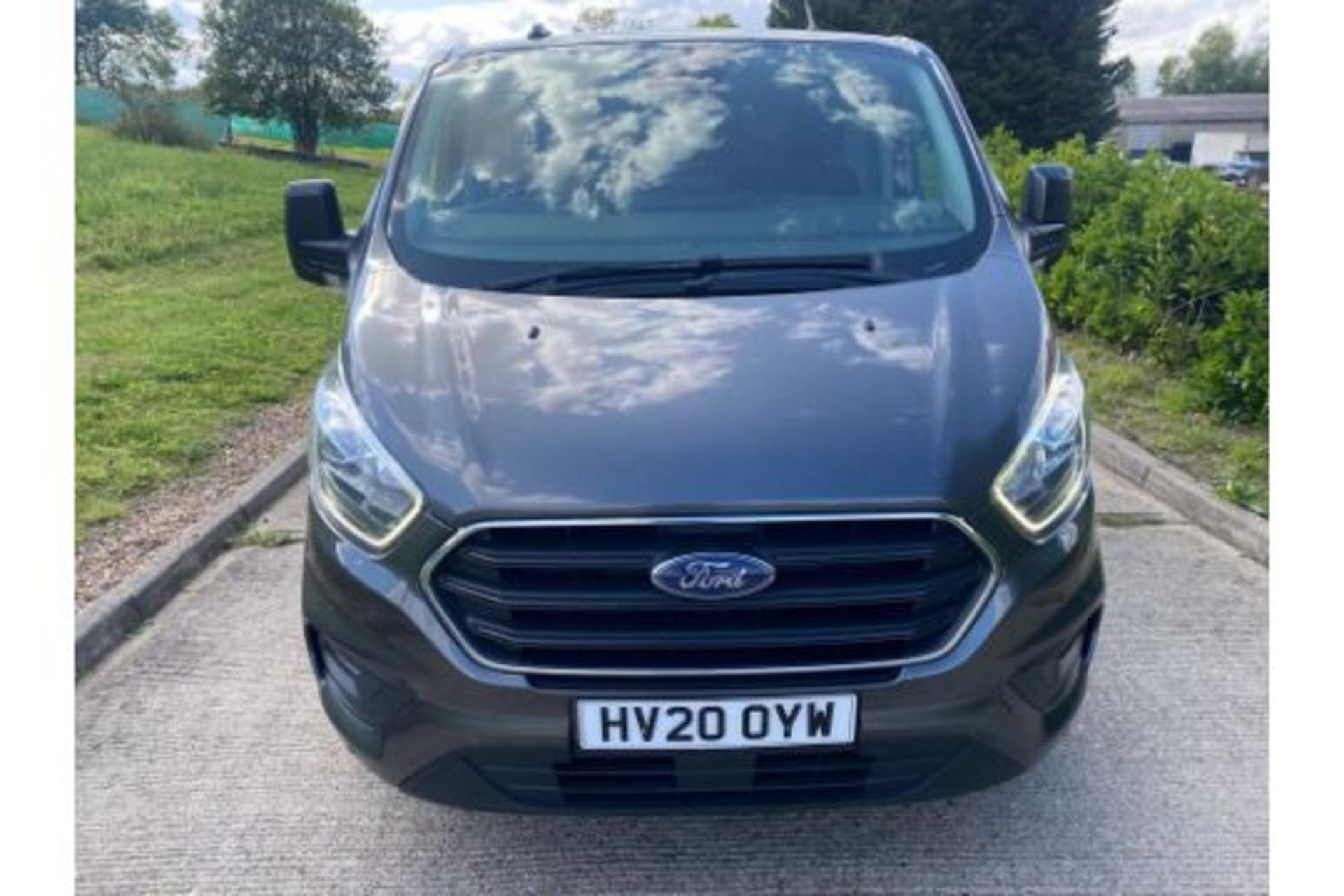 Ford Transit Custom " LIMITED " 280 130BHP 2.0TDCI 2020 20 Reg - Air Con - Only 40K Miles - Image 4 of 14