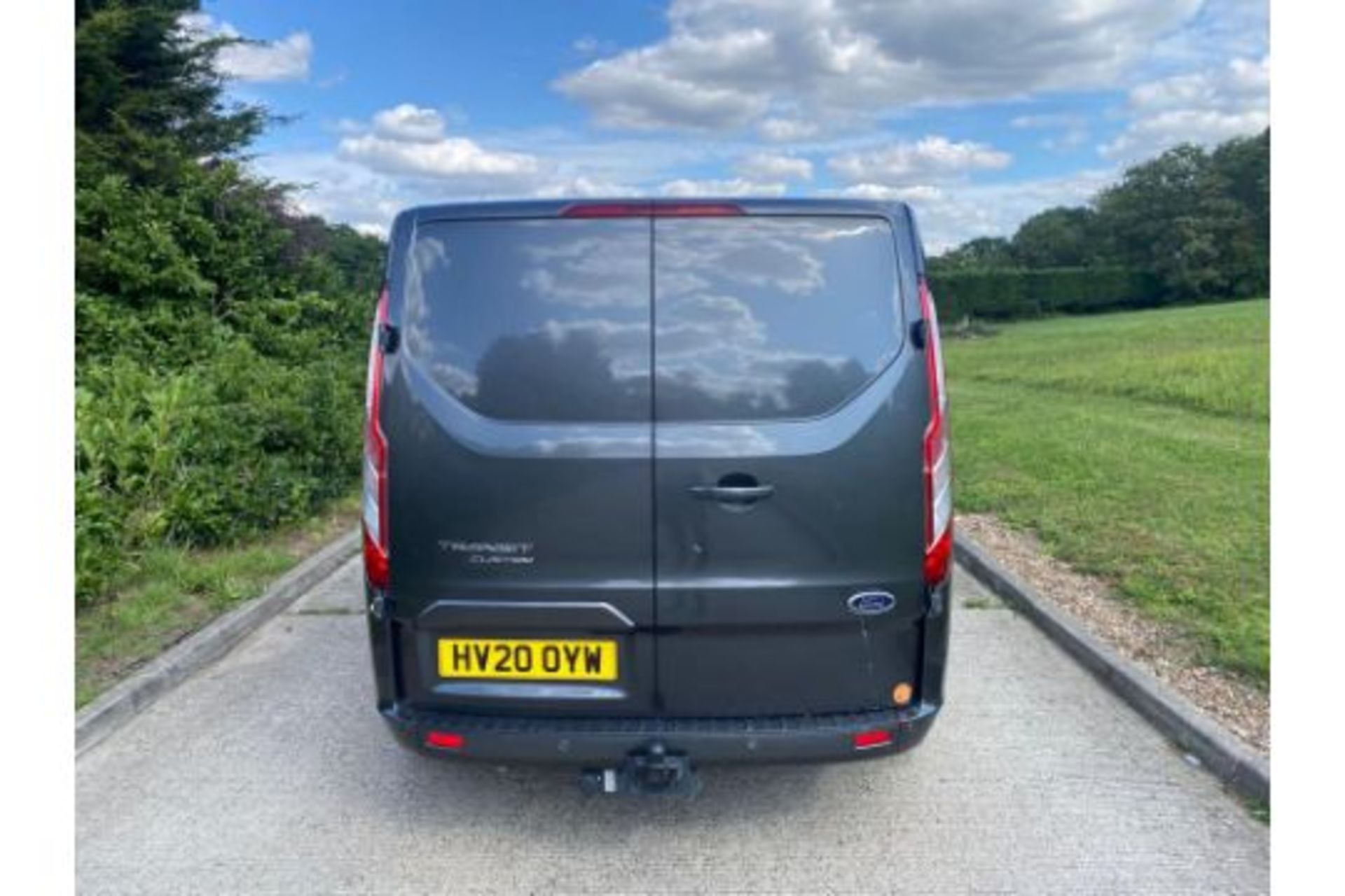 Ford Transit Custom " LIMITED " 280 130BHP 2.0TDCI 2020 20 Reg - Air Con - Only 40K Miles - Image 5 of 14