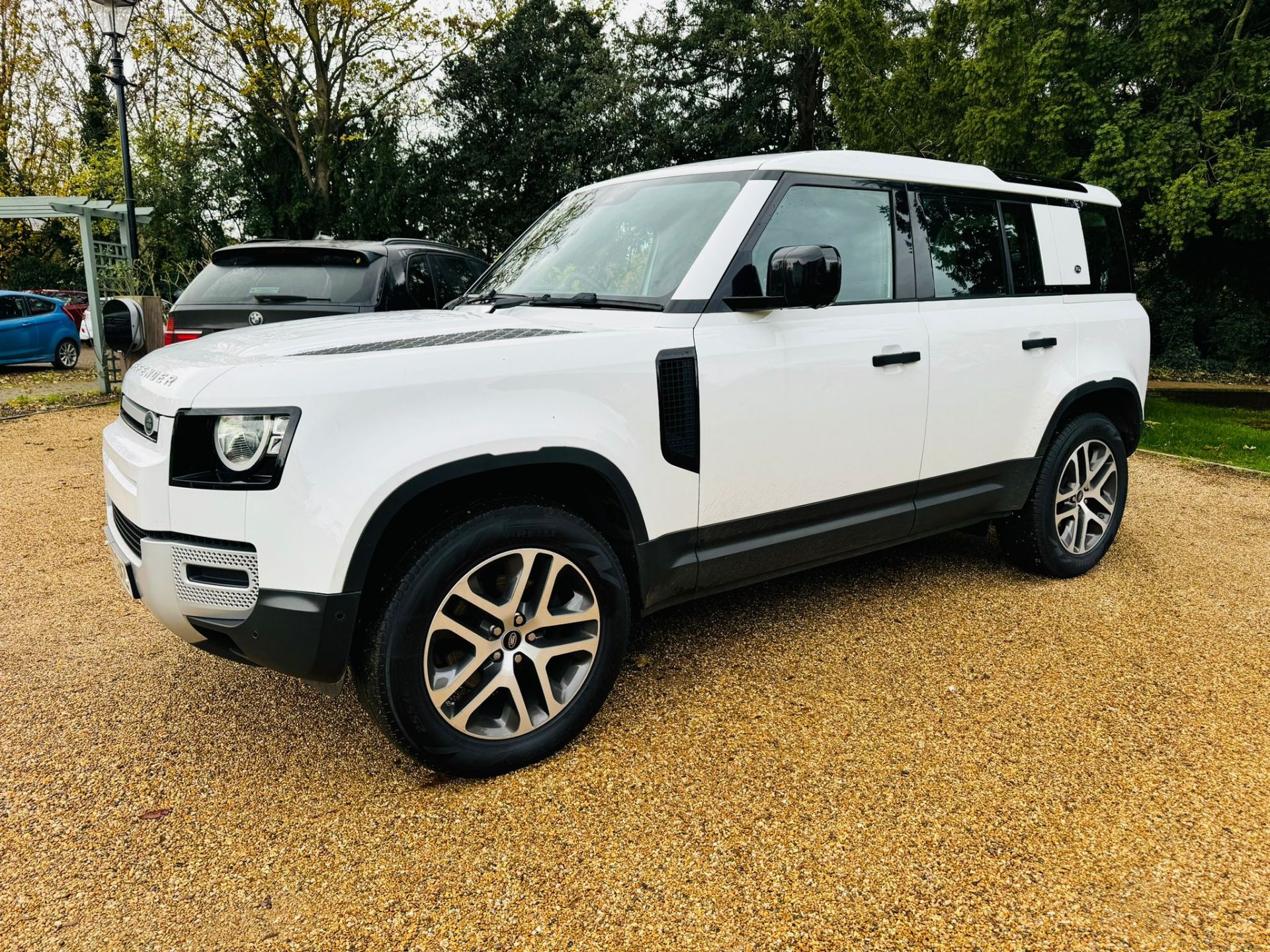 Land Rover Defender 110 D 8-Speed Auto XS ALLOYS (2021 Model) 6 Seater - Low Miles - 1 Owner - Image 3 of 29