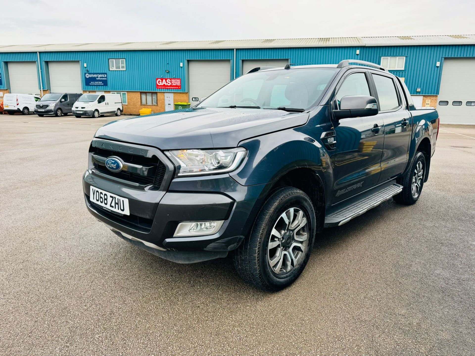 (RESERVE MET)Ford Ranger 3.2 TDCI WILDTRAK "Auto" ( 2019 Model )Huge Spec - Sat Nav - Leather - 62K - Image 3 of 26