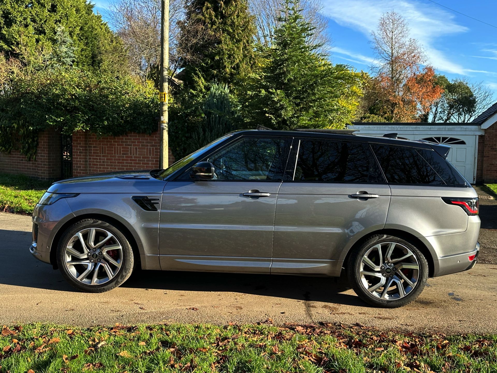 (Reserve Met) Range Rover Sport P400e *Autobiography Dynamic* (2022 Model) *Electric Plug-in Hybrid* - Image 8 of 58