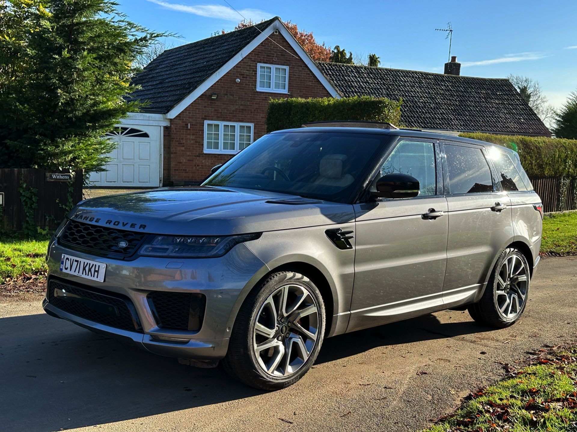 (Reserve Met) Range Rover Sport P400e *Autobiography Dynamic* (2022 Model) *Electric Plug-in Hybrid* - Image 6 of 58