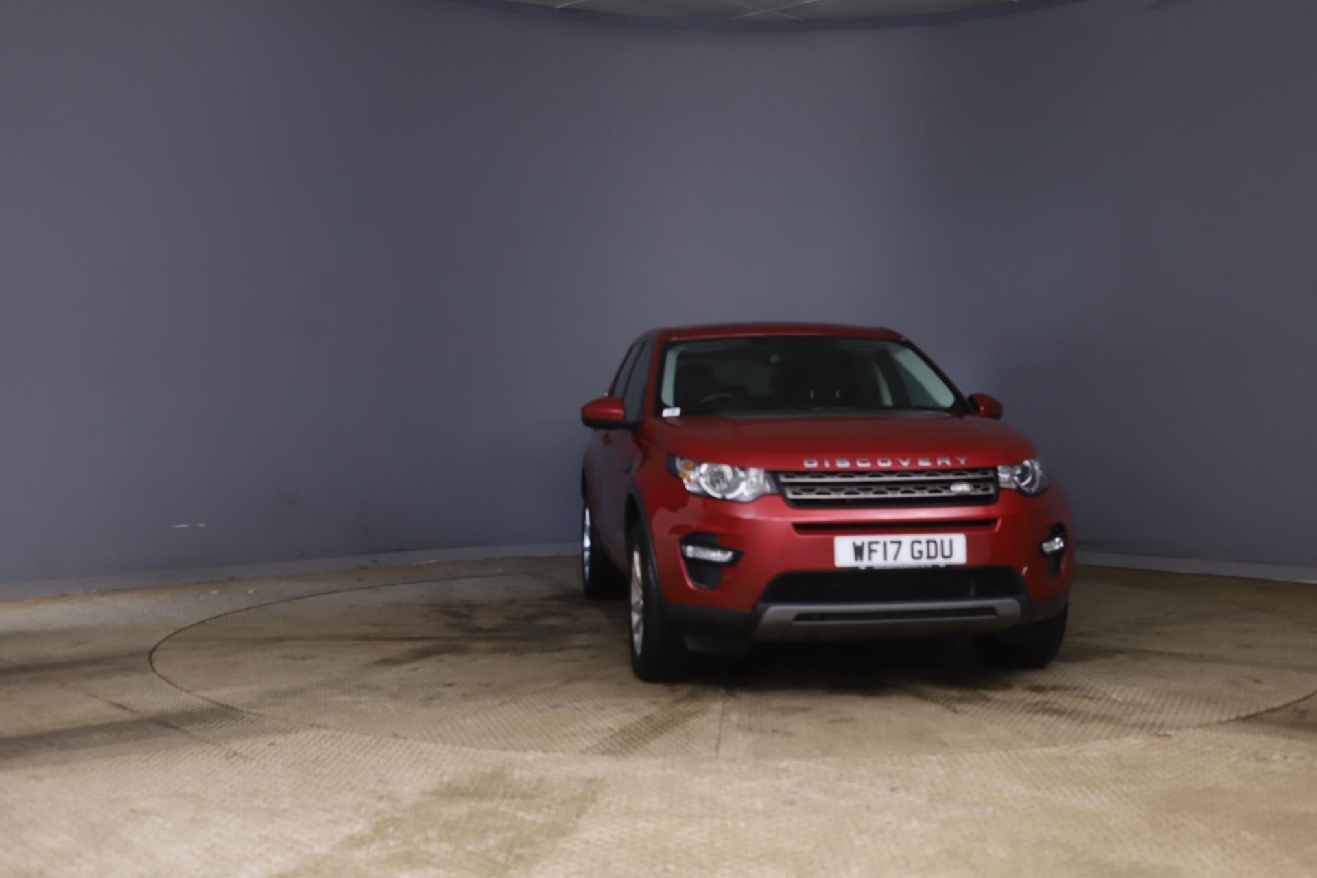 (Reserve Met) LAND ROVER DISCOVERY SPORT *SE TECH* 7 SEATER SUV (2017) 2.0 TD4- AUTO *LEATHER & NAV* - Image 2 of 12
