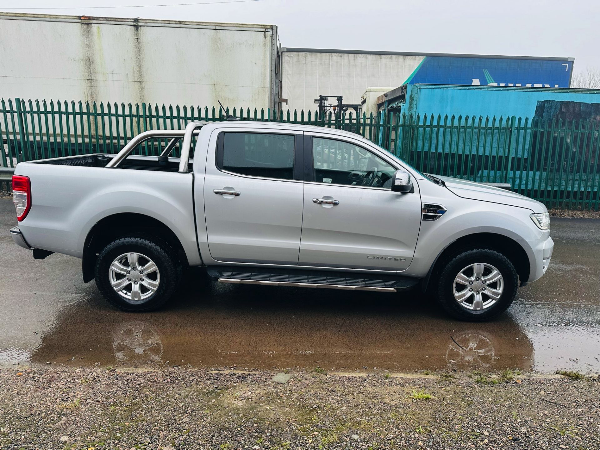 Ford Ranger 2.0 TDCI LIMITED 170BHP Auto SS (2021 Model) Huge Spec -Sat Nav Leather 35k Miles Only - Image 14 of 44