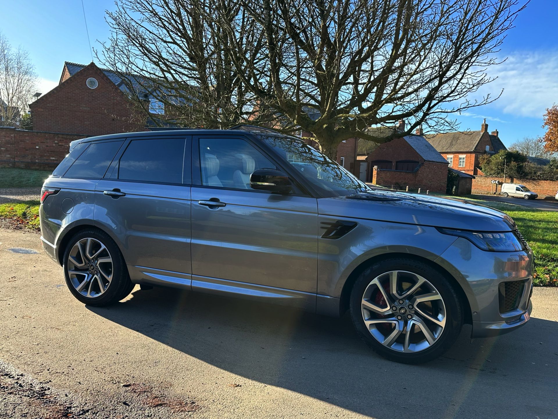 (Reserve Met) Range Rover Sport P400e *Autobiography Dynamic* (2022 Model) *Electric Plug-in Hybrid*