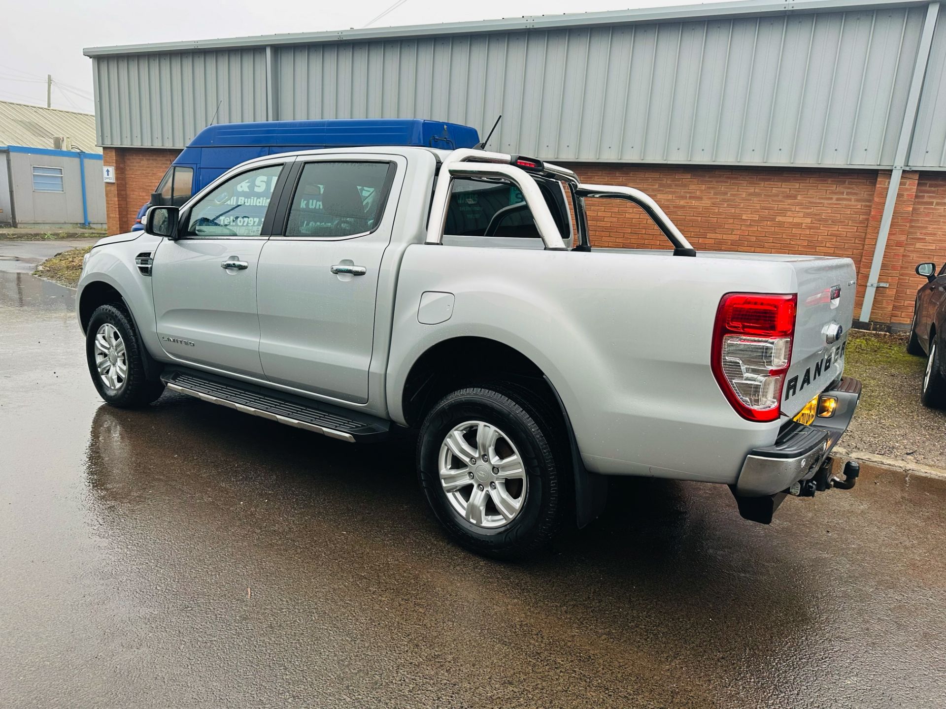 Ford Ranger 2.0 TDCI LIMITED 170BHP Auto SS (2021 Model) Huge Spec -Sat Nav Leather 35k Miles Only - Image 8 of 44
