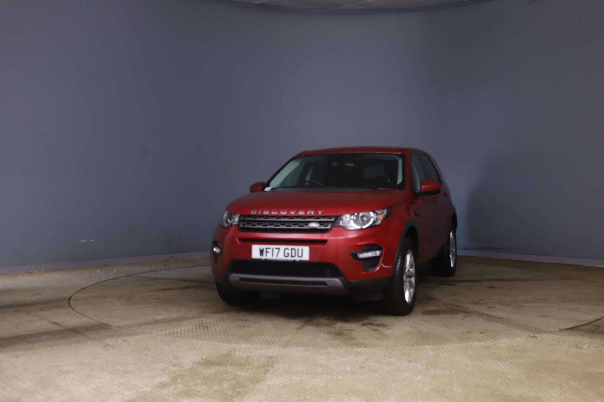 (Reserve Met) LAND ROVER DISCOVERY SPORT *SE TECH* 7 SEATER SUV (2017) 2.0 TD4- AUTO *LEATHER & NAV* - Image 3 of 12