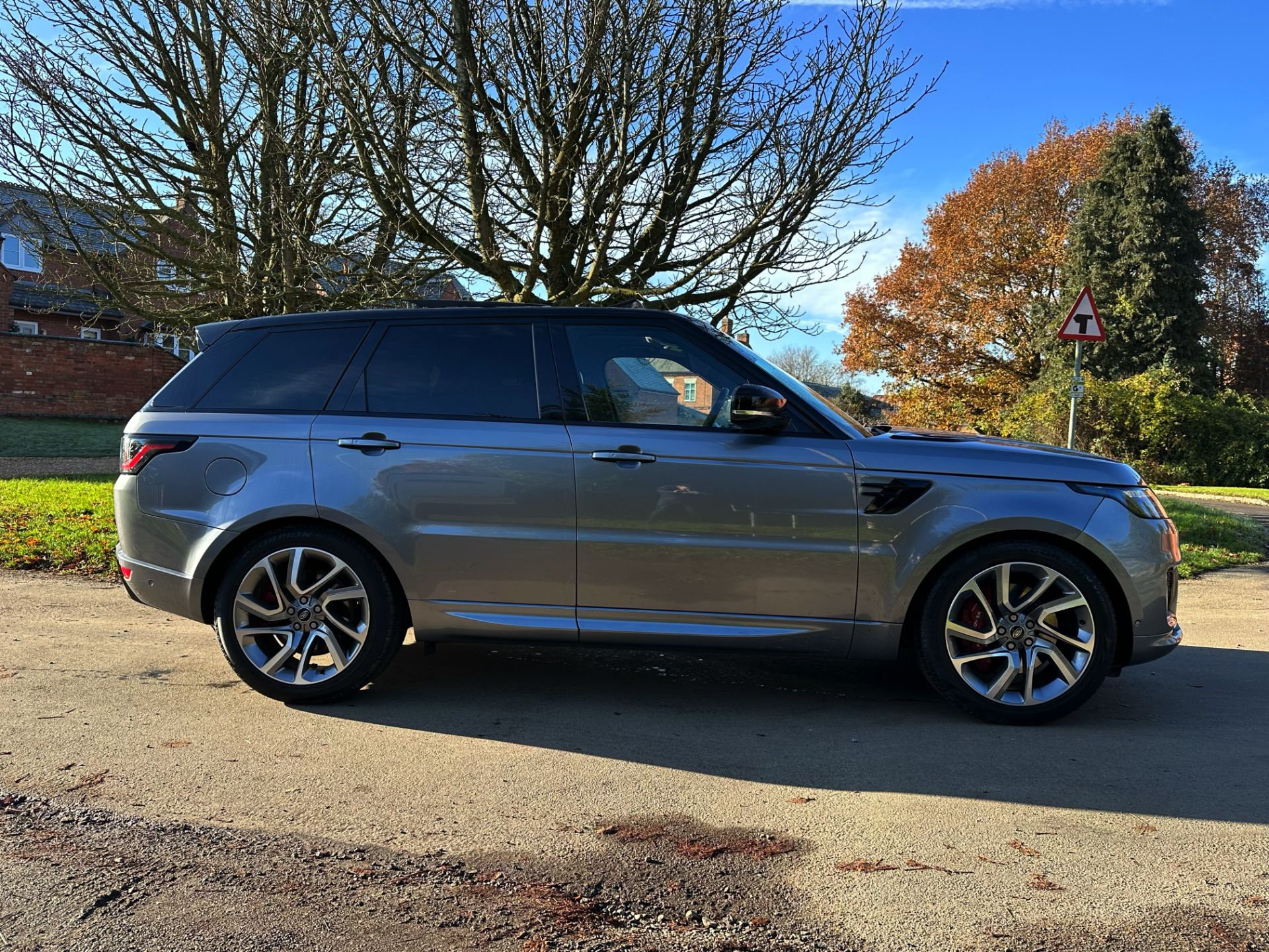 (Reserve Met) Range Rover Sport P400e *Autobiography Dynamic* (2022 Model) *Electric Plug-in Hybrid* - Image 14 of 58