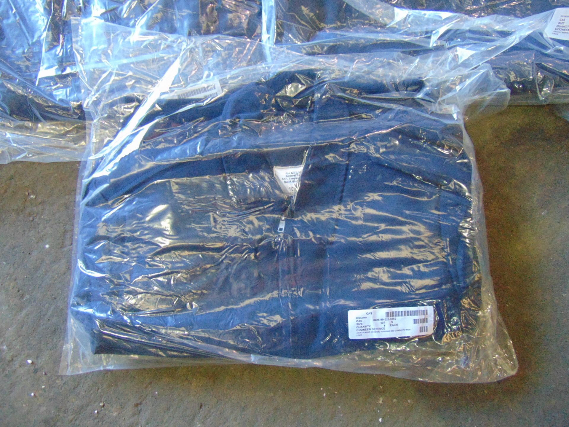 5 x New Unissued RAF Pilots Jackets c/w Removeable Liners - Image 3 of 3