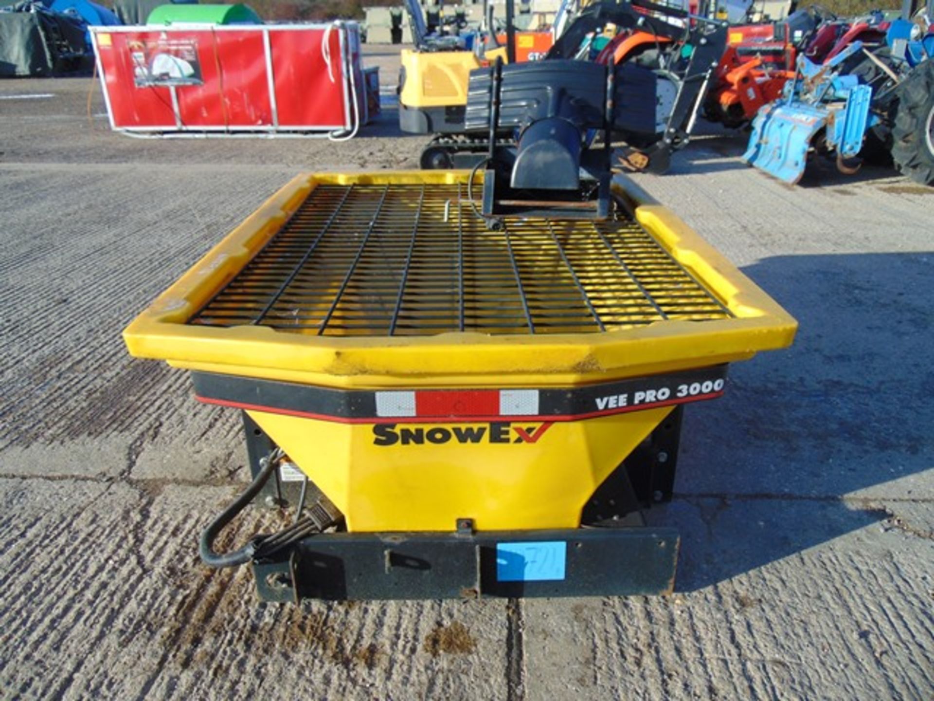 SnowEx Vee Pro 3000 Salt Spreader for pick up RTV Etc - Image 2 of 7