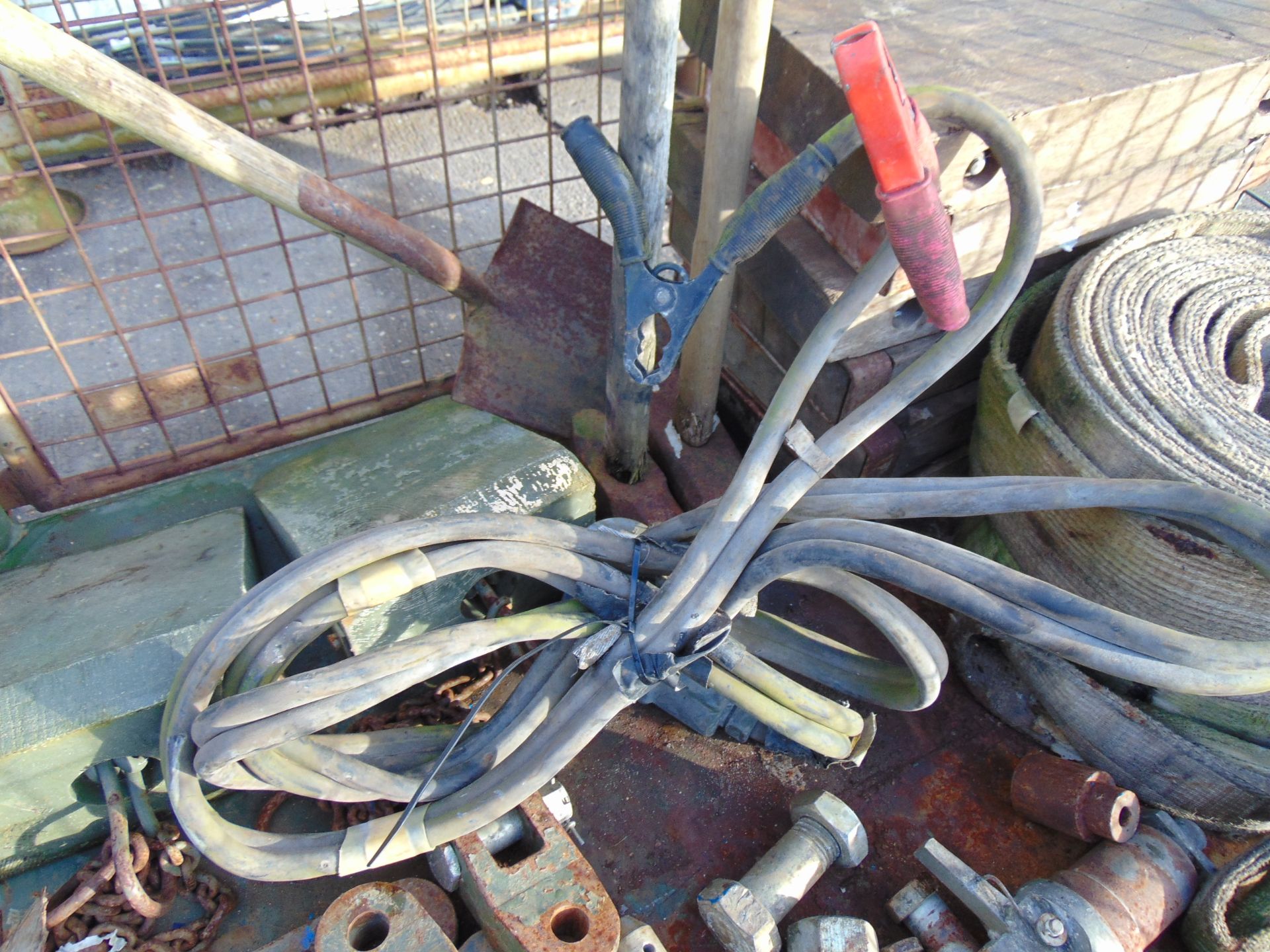 NATO Slave Cable, Wrecking Bars, Sledge Hammer, Recovery Slings etc - Image 4 of 7