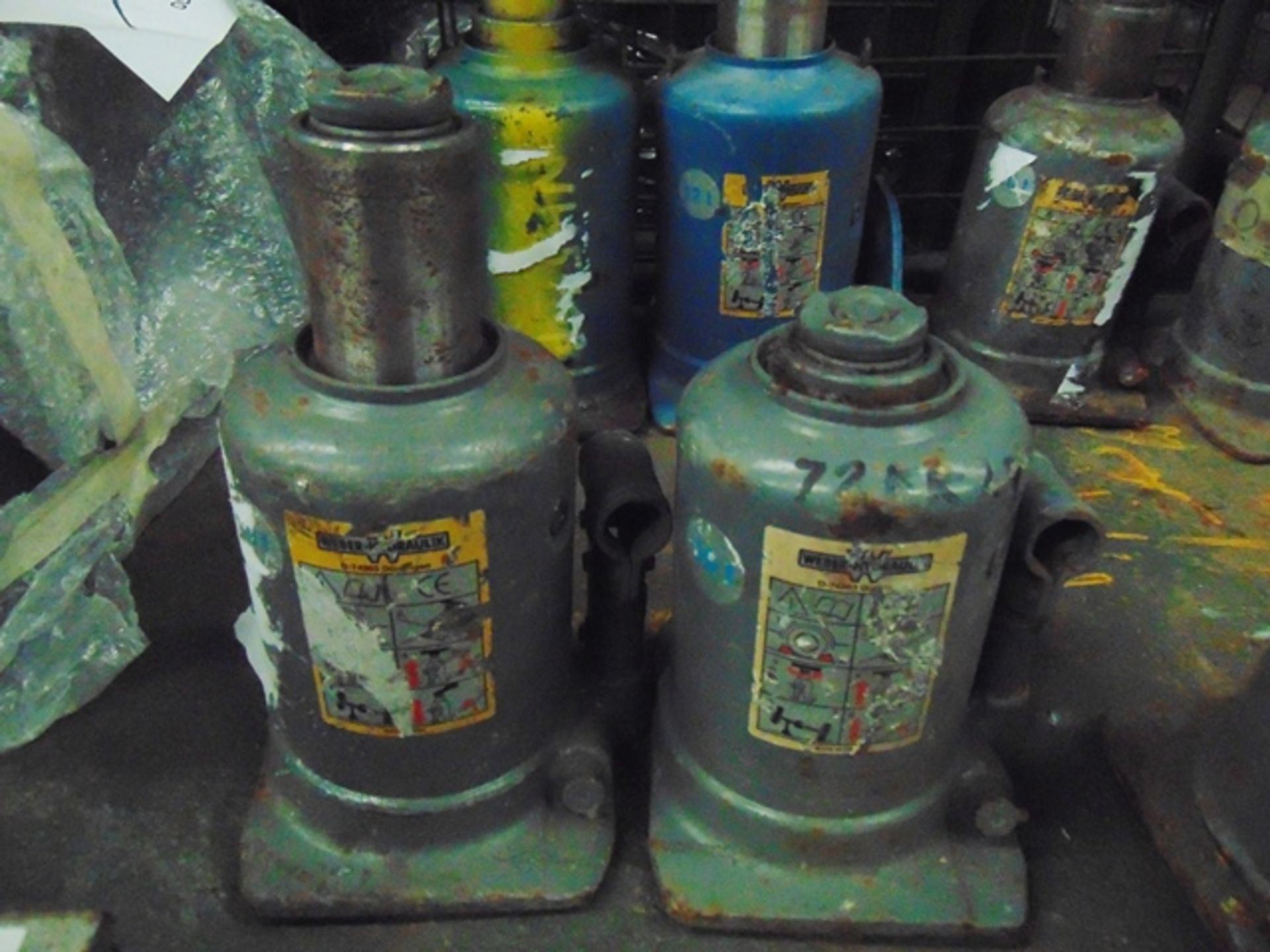 2 x Weber 10 ton hydraulic jacks