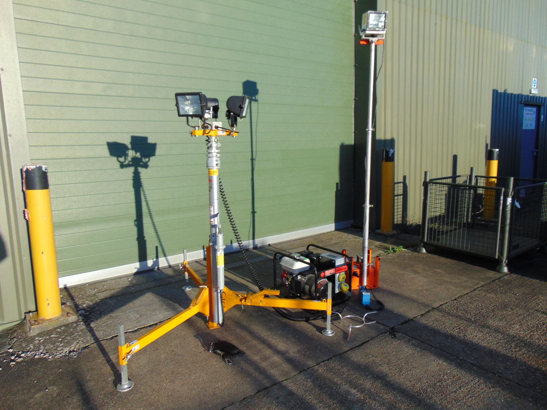 Complete Teklite Mobile Portable Emergency Lighting Kit, CW Clark Telescopic Mast, 3.5 KVA Generator - Image 2 of 20