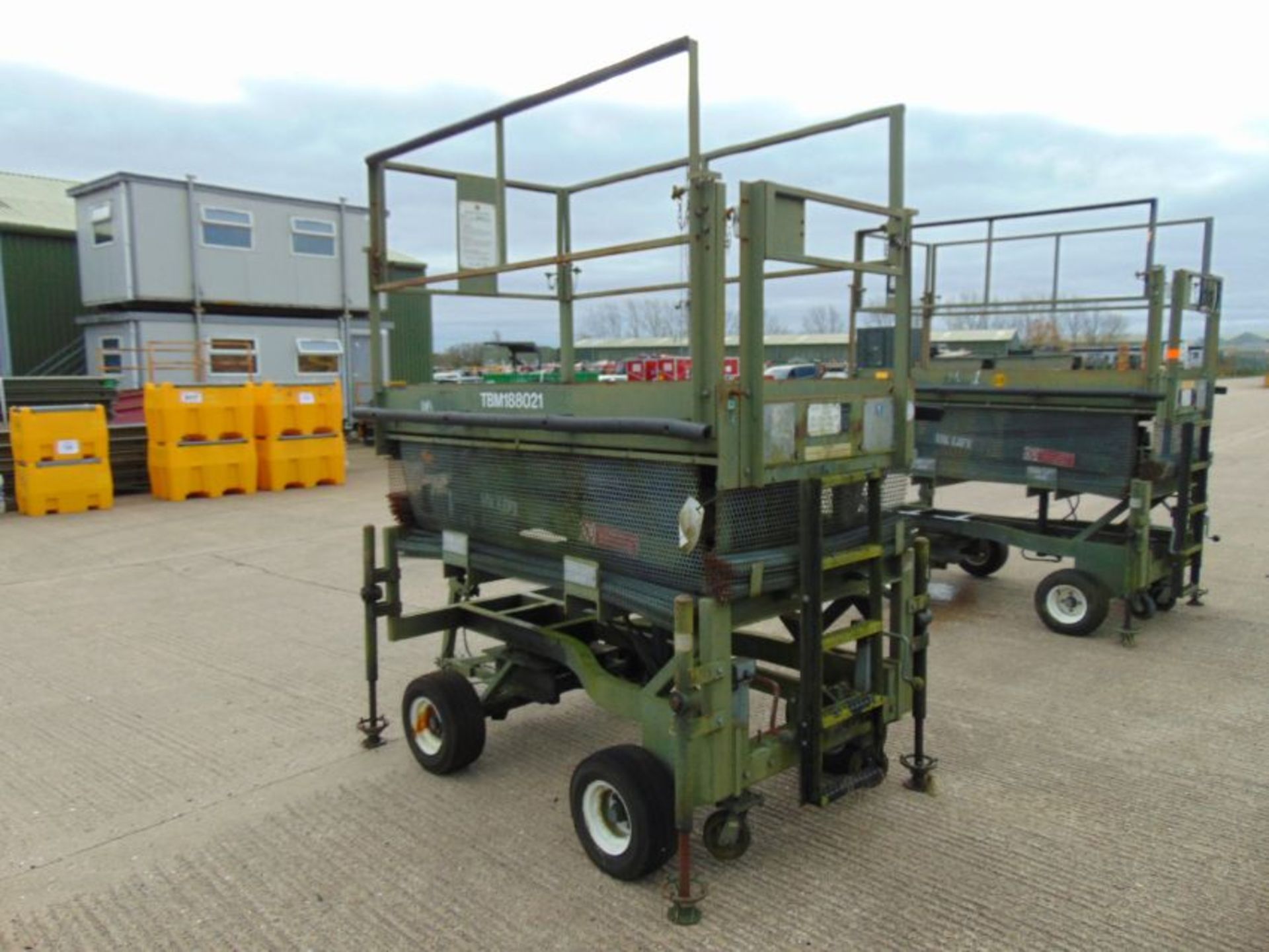 UK Lift Aircraft Hydraulic Access Platform from RAF - Image 5 of 12