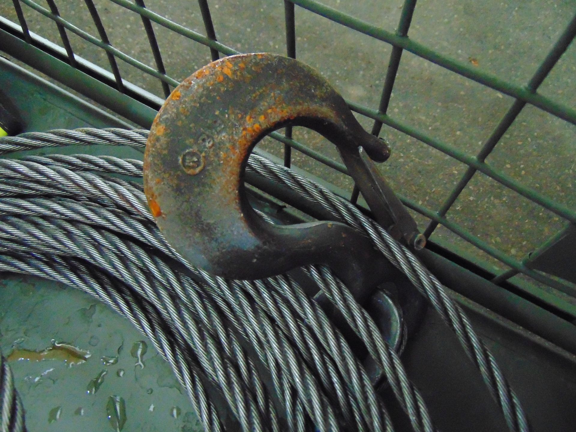Tirfor Winch Wire Rope, Hi Viz Vests, Saw & Strops - Image 3 of 5