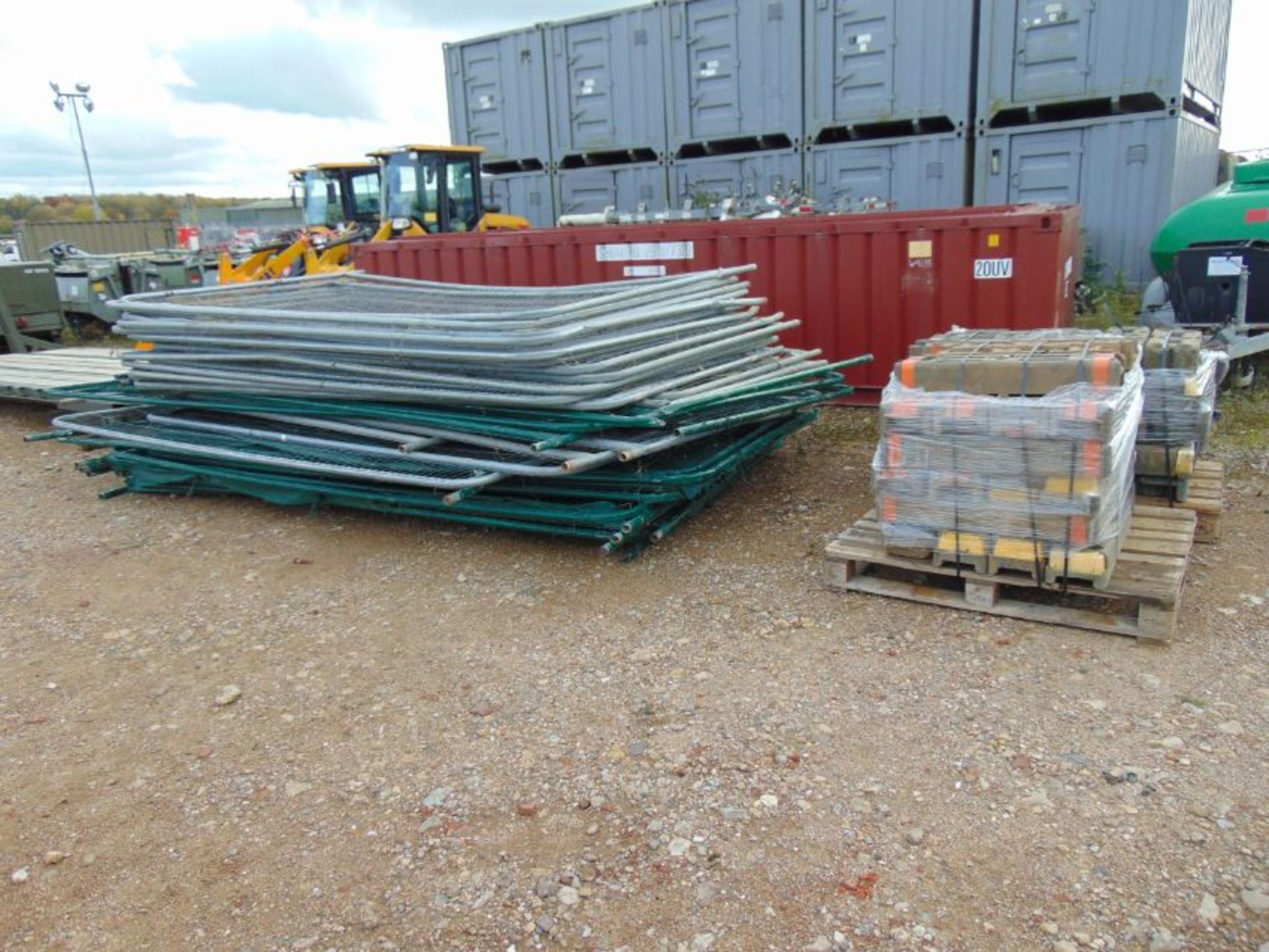 36 x 11ft Heras Style Galvanised Fencing Panels & 2 x Pallets of Feet