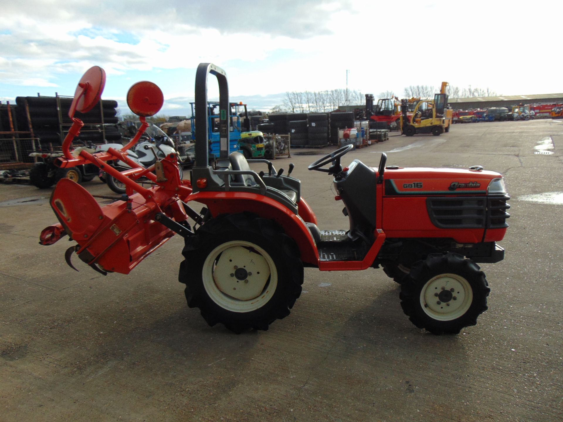 Kubota Granbia GB16 4x4 Diesel Compact Tractor c/w Rotovator ONLY 467 HOURS! - Image 6 of 24