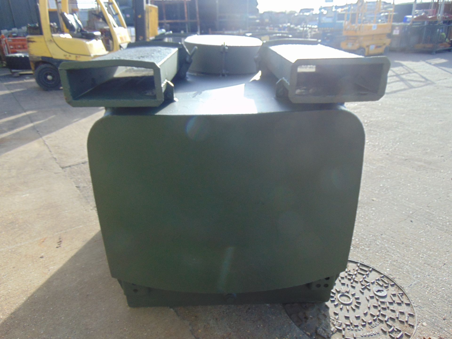 Gloster Saro 2,200Ltr Aluminium Fuel/Fluid Distribution Tank - Image 5 of 15