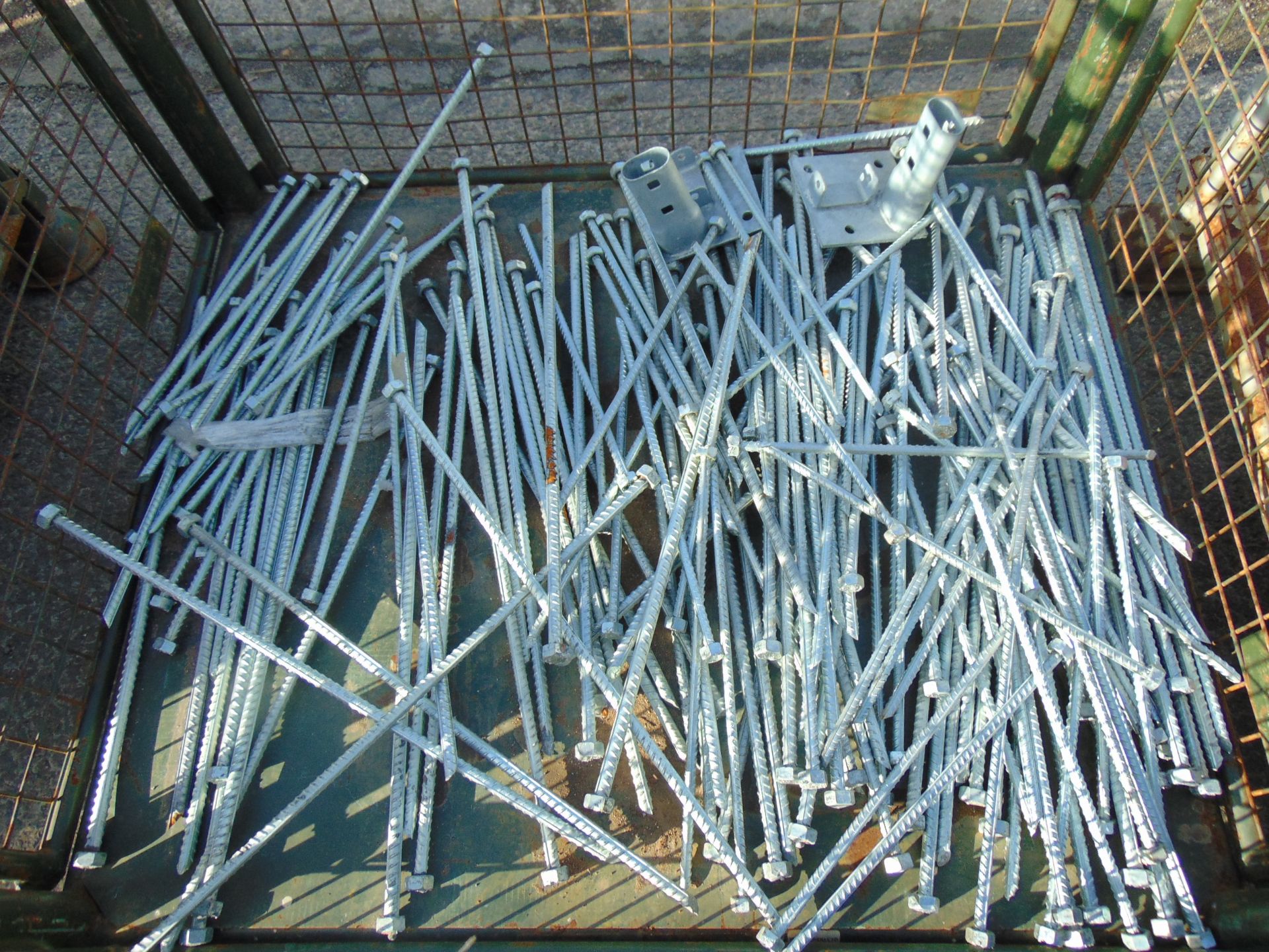 1 x Stillage of Construction Securing Pins / Bolts