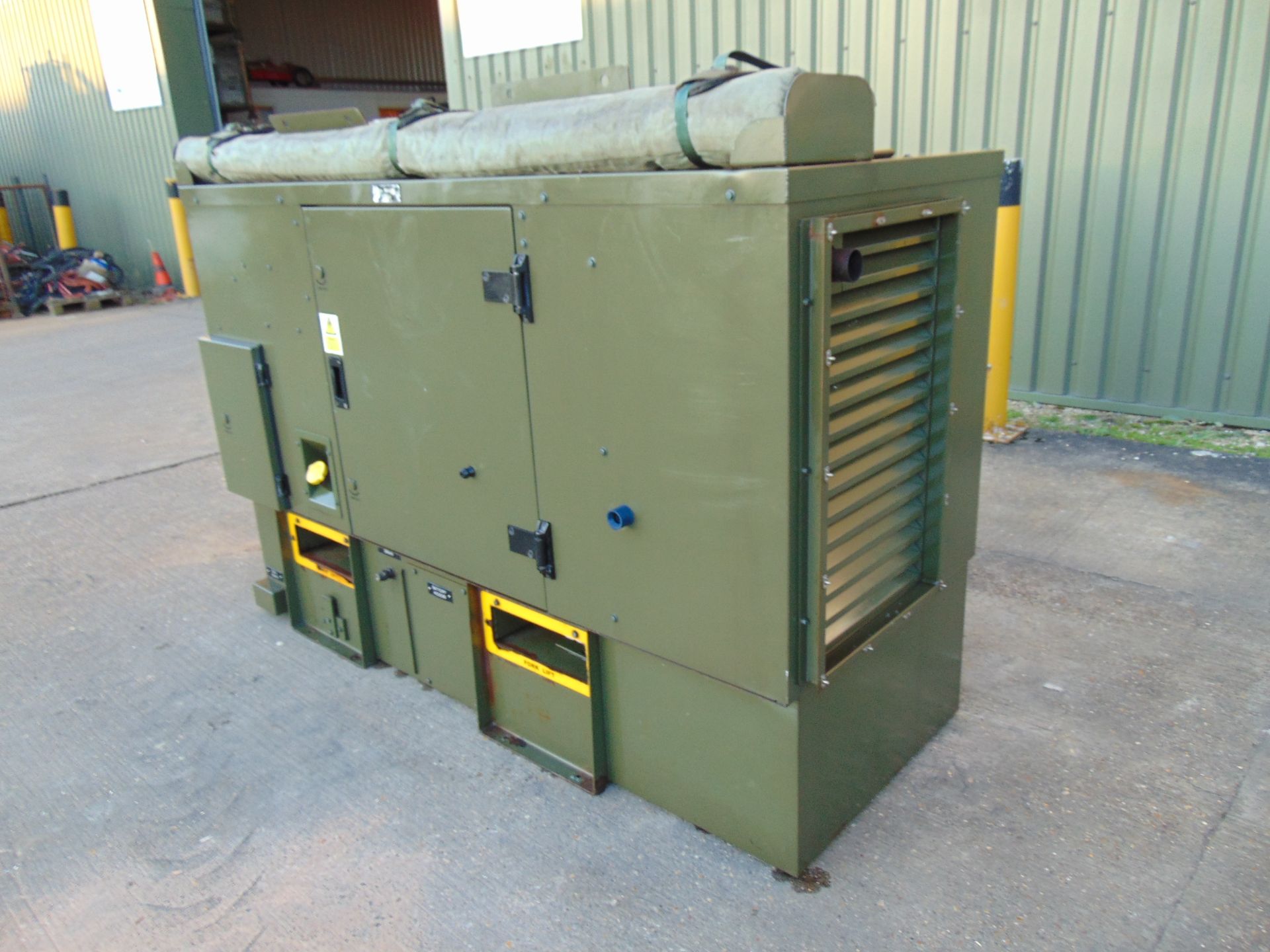 Ex Reserve Harrington 20 KVA Isuzu Diesel Generator ONLY 340 HOURS! - Image 11 of 17