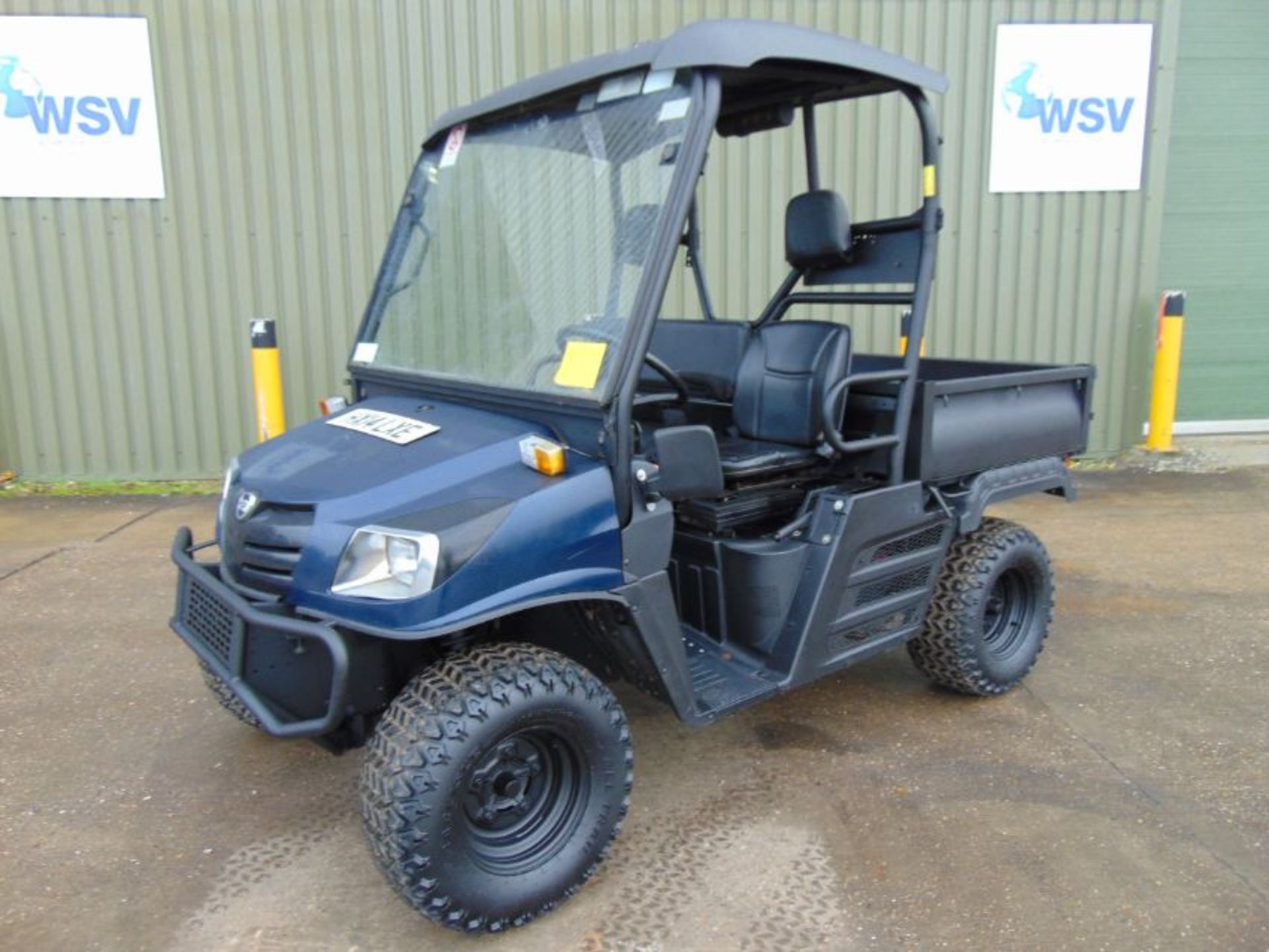 2014 Cushman XD1600 4x4 Diesel Utility Vehicle Showing 1104 hrs